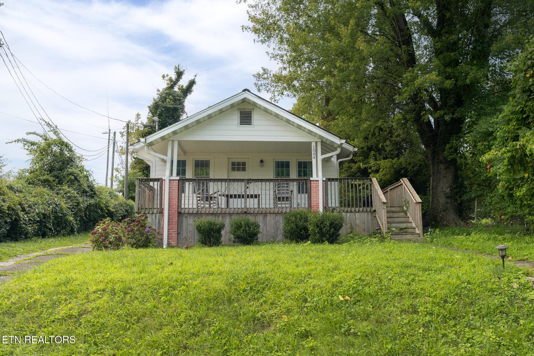 1004 Phillips Ave, Knoxville, TN 37920