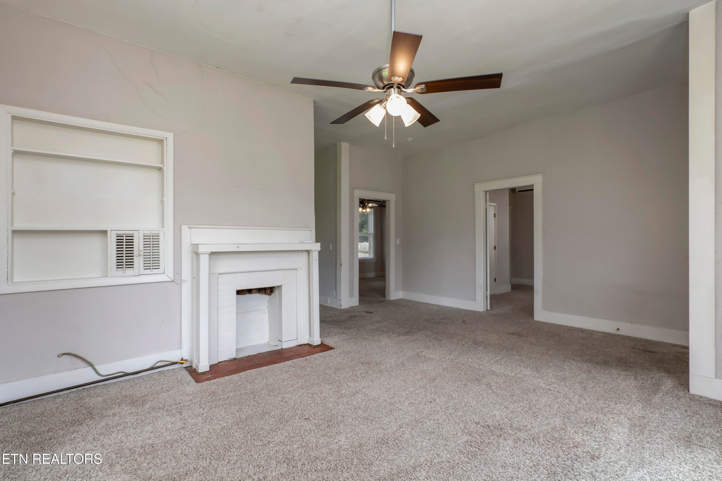 10_OhioAvenue_914_Living04 - 914 Ohio Ave, Etowah, TN 37331