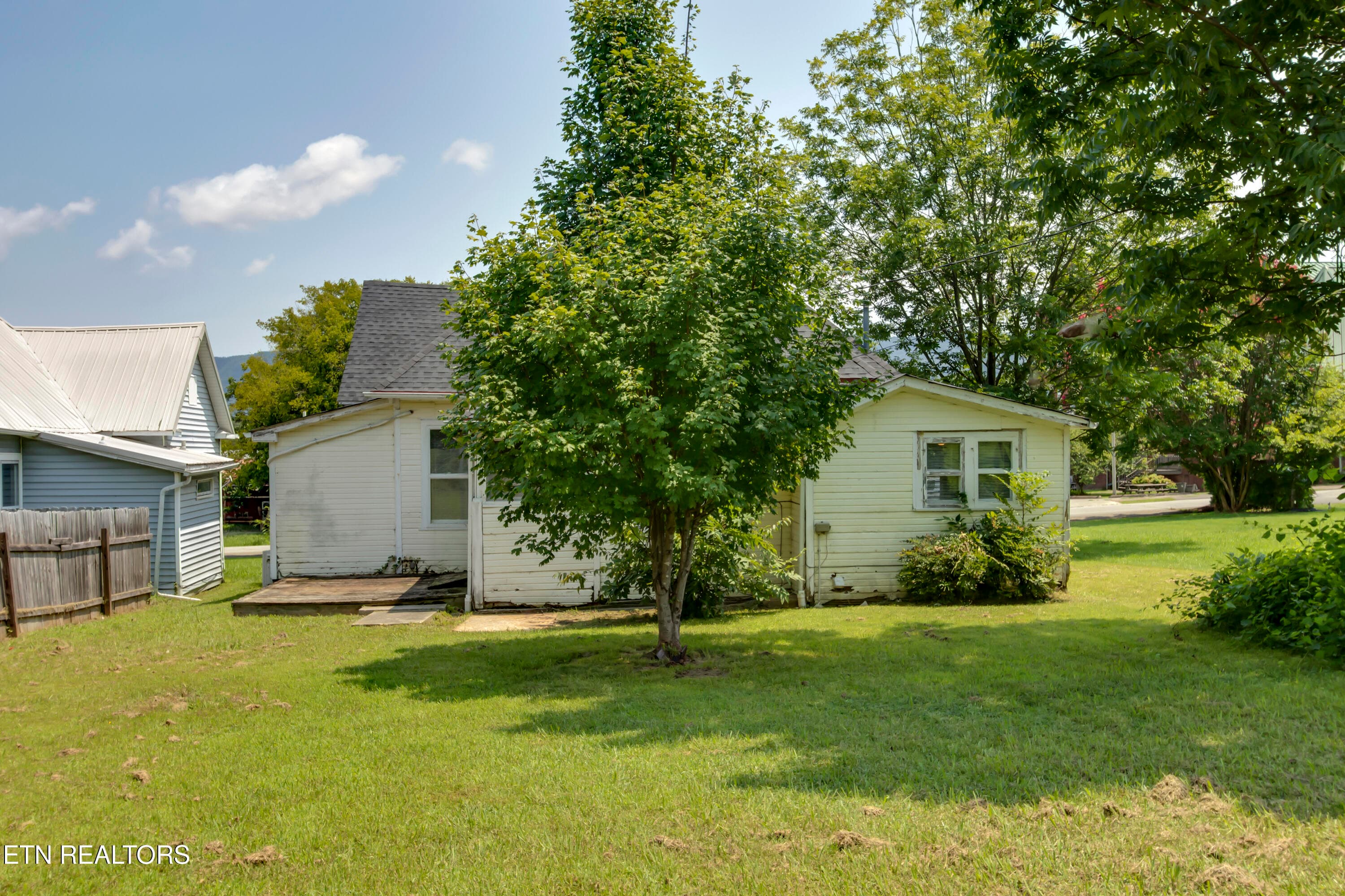37_OhioAvenue_914_Back - 914 Ohio Ave, Etowah, TN 37331