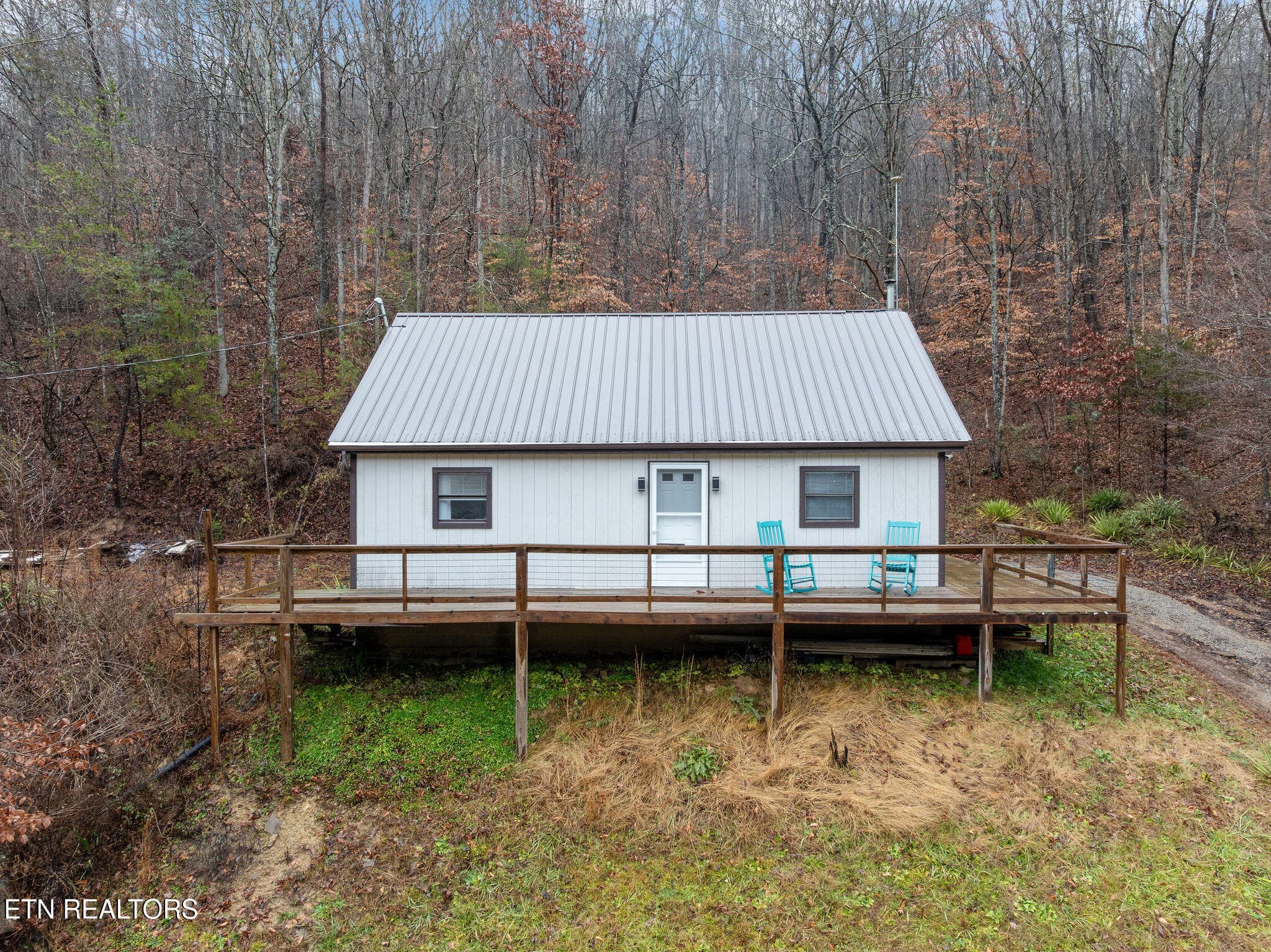 7300 Snake Hollow Rd, Sneedville, TN 37869