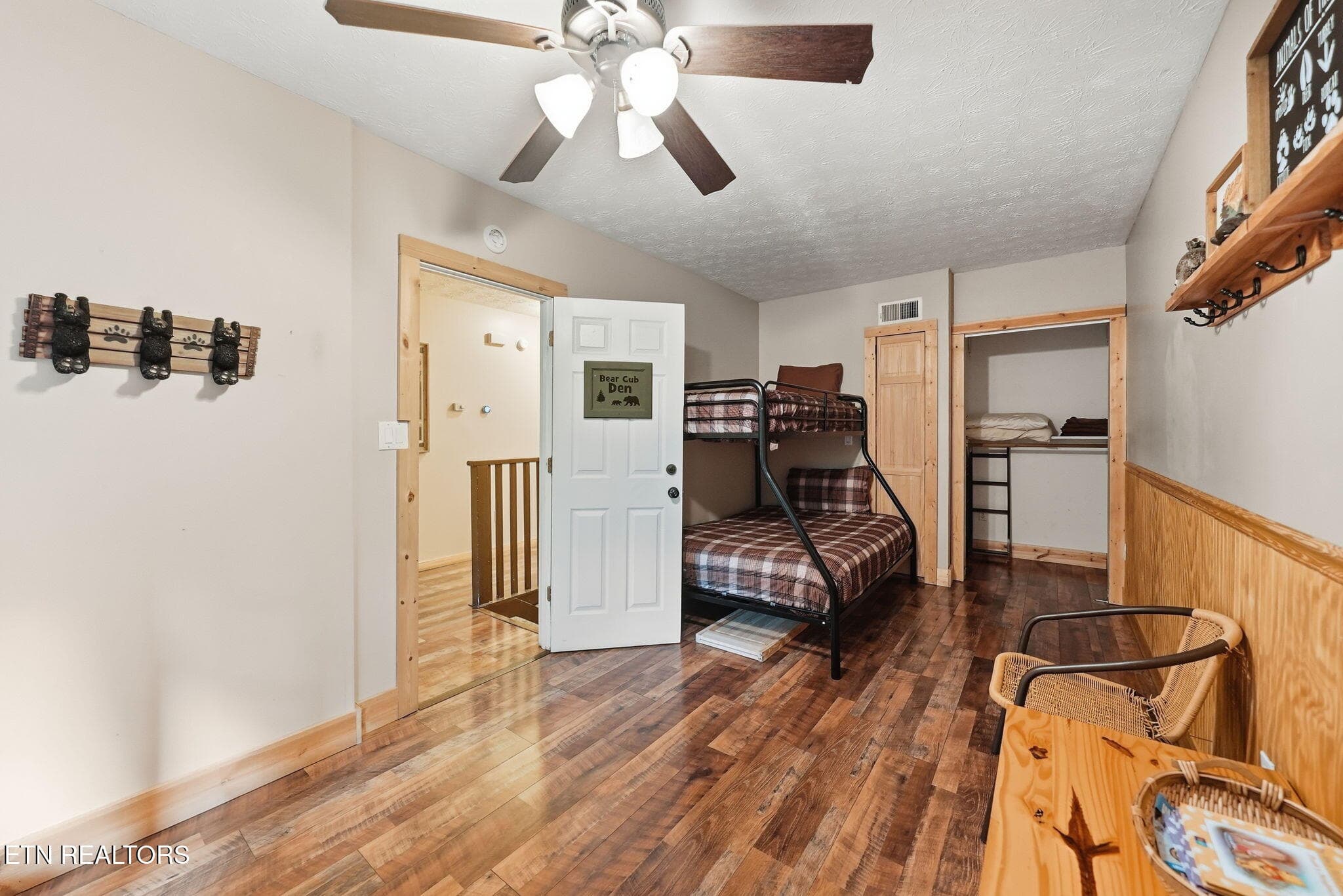 41-web-or-mls-040_DSC02601 - 2202 Applewood Rd, Sevierville, TN 37862, Sevierville