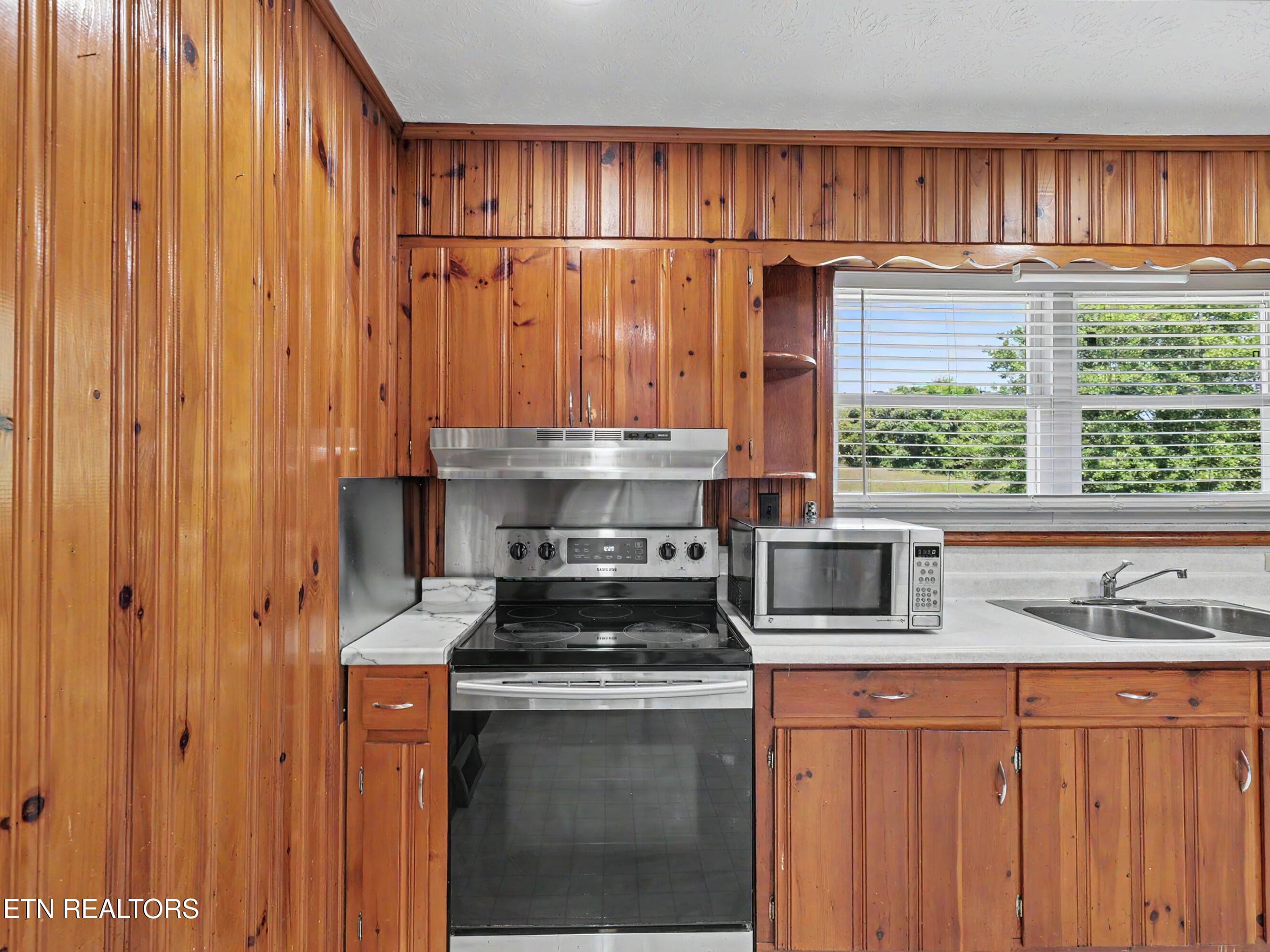 Kitchen - 717 Old Glory Rd, Maryville, TN 37801