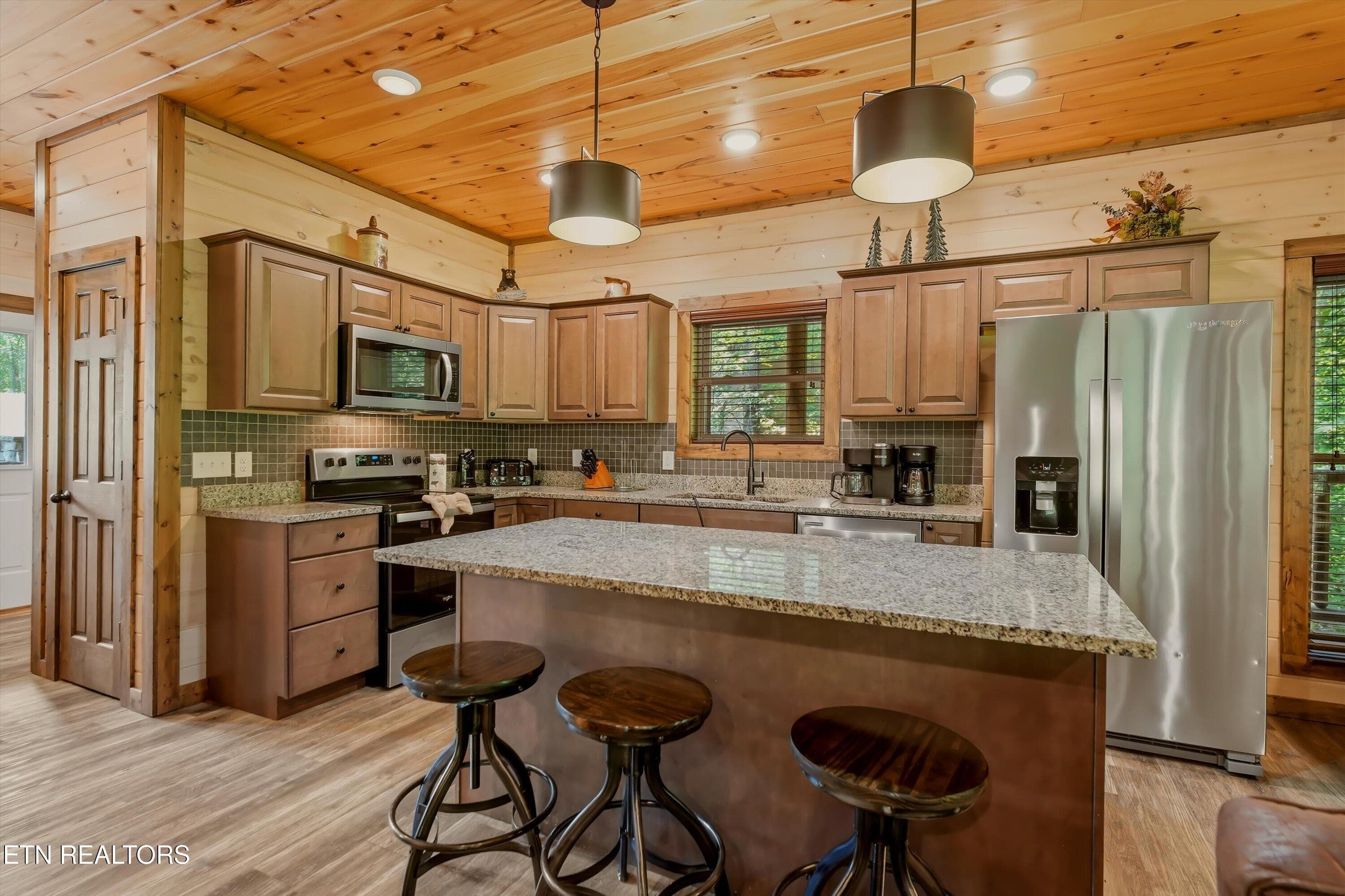 11-FINAL-8 - 2108 Roscoe Court, Sevierville, TN 37876