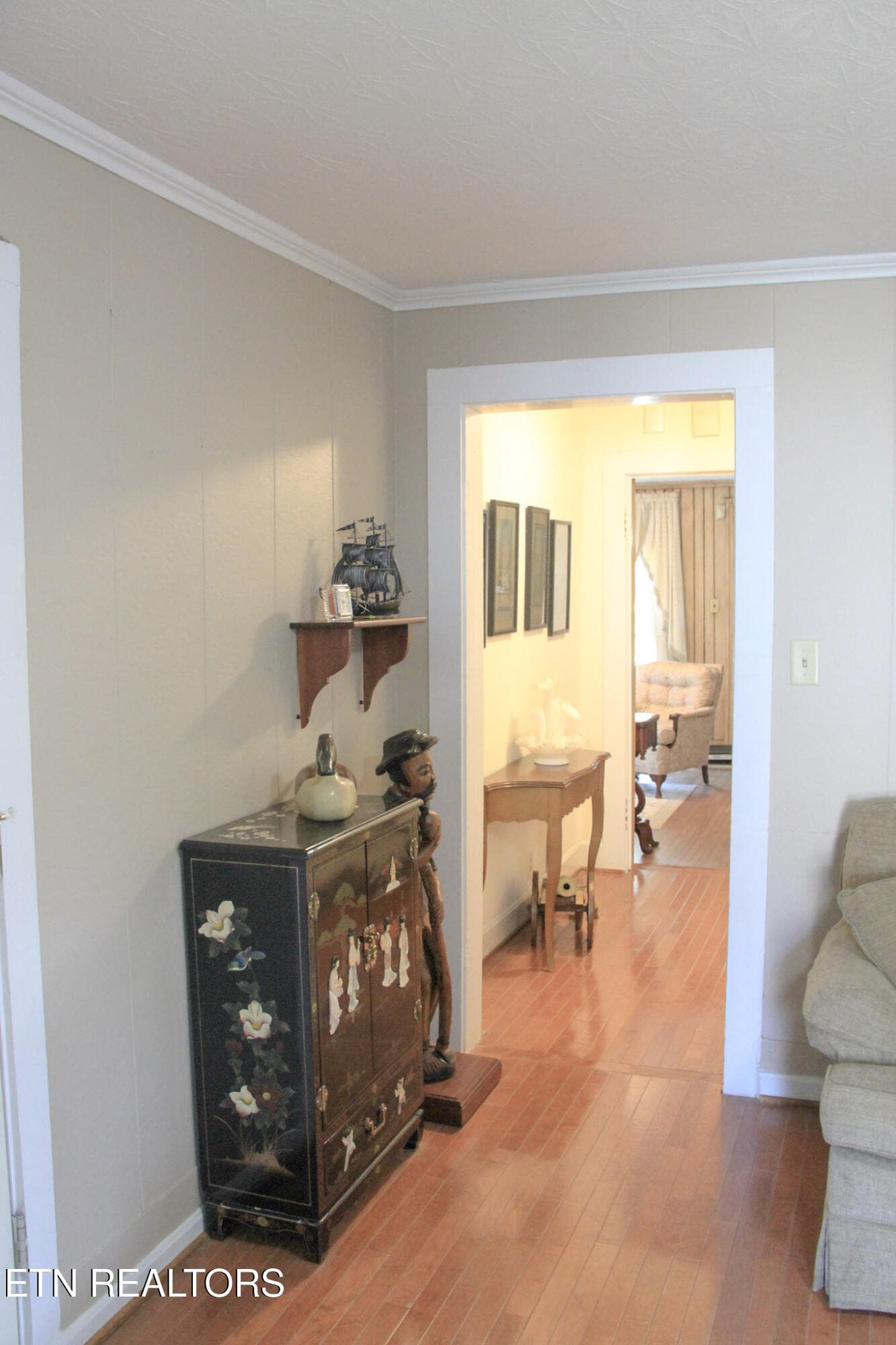 Hallway - 301 W Crawford Ave, Monterey, TN 38574, Monterey