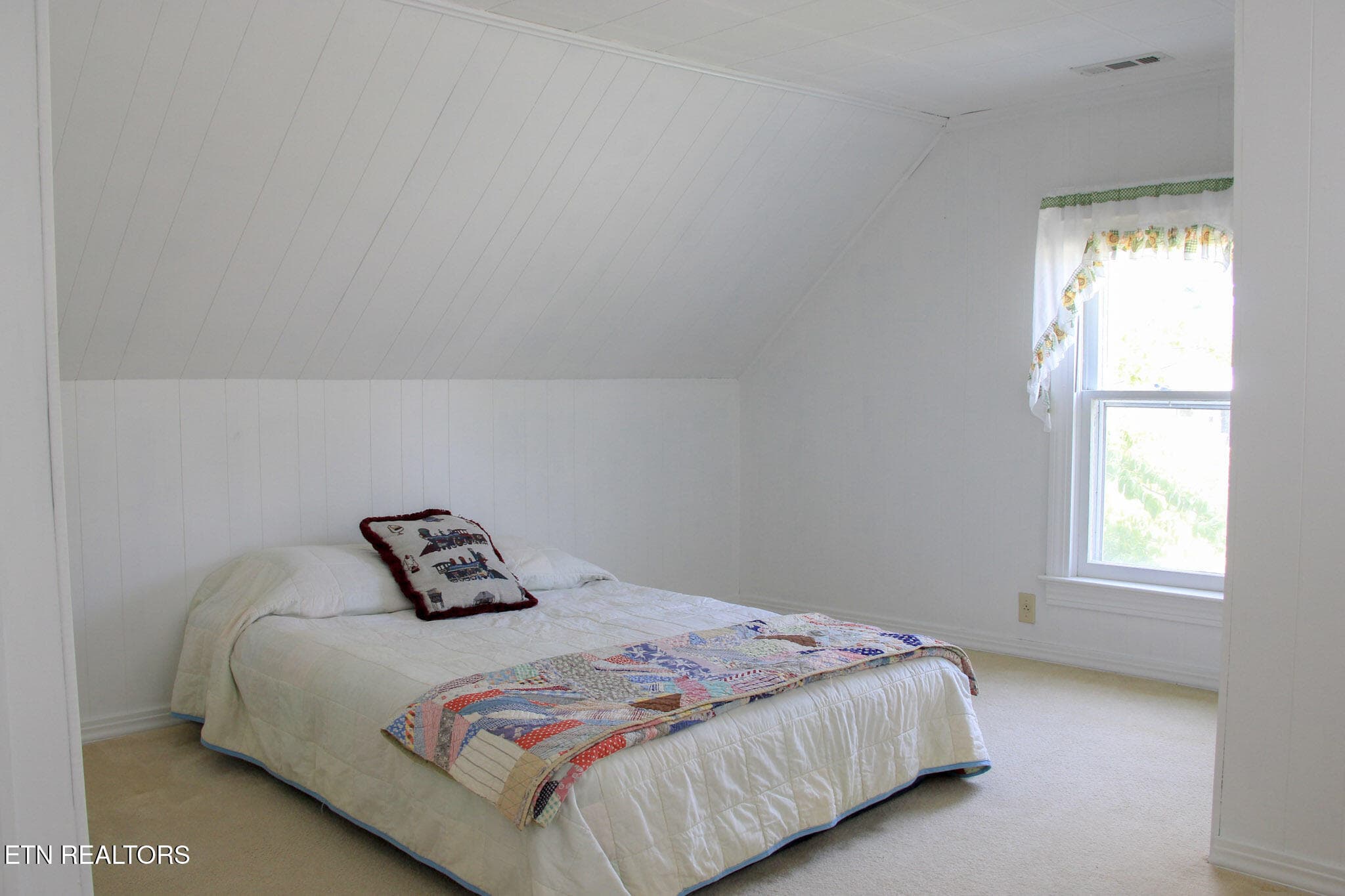 Bedroom 4 - 301 W Crawford Ave, Monterey, TN 38574, Monterey
