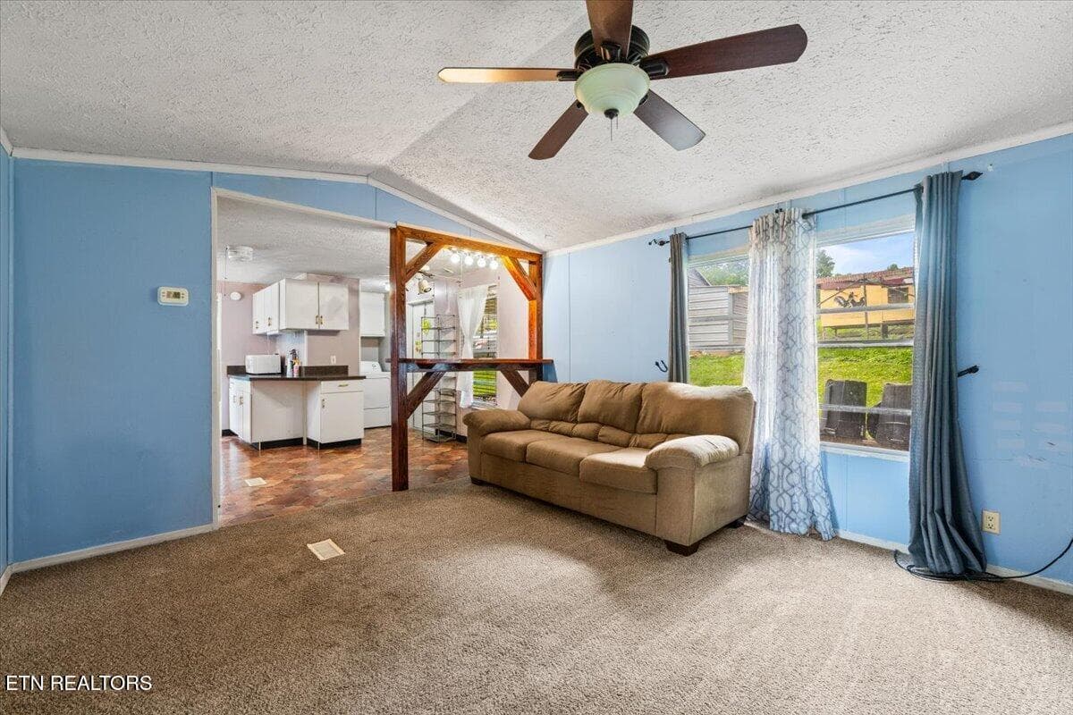 10-166 Andrew Ln - 166 Andrew Lane, Jacksboro, TN 37757