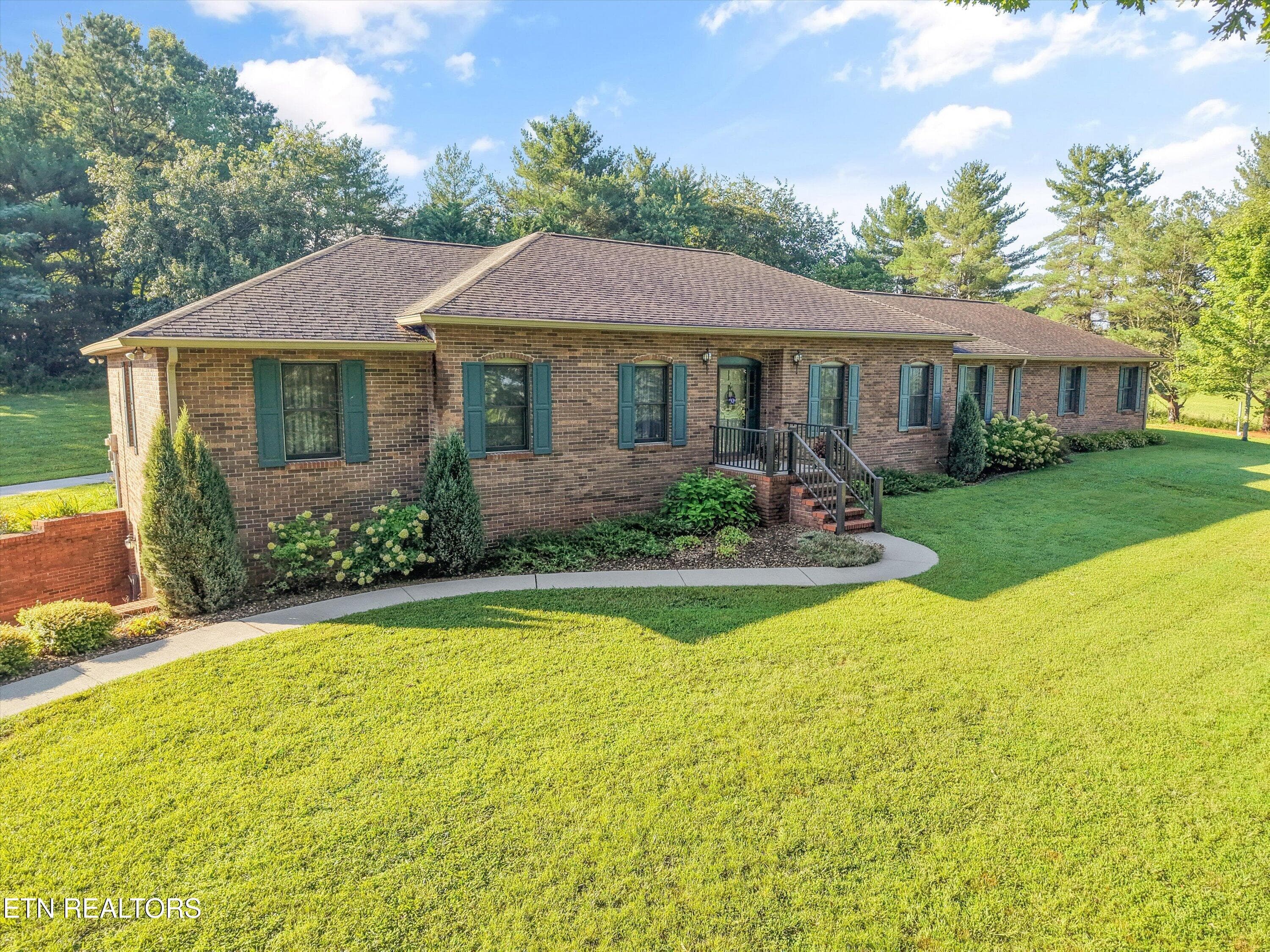 1710 Murphy Myers Rd, Maryville, TN 37803