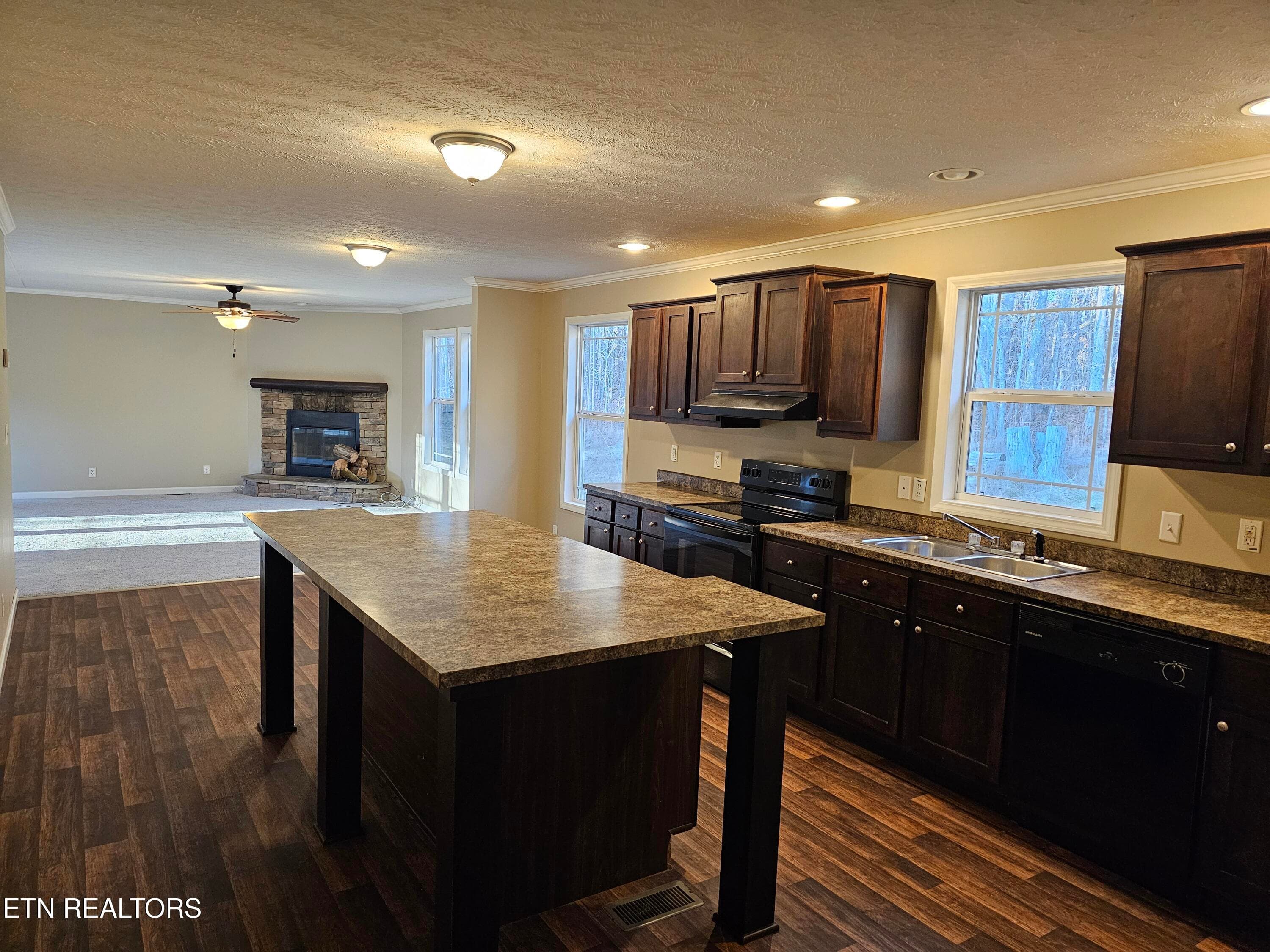 20251106_164834 - 196 Red Hill Rd, Sunbright, TN 37872, Sunbright