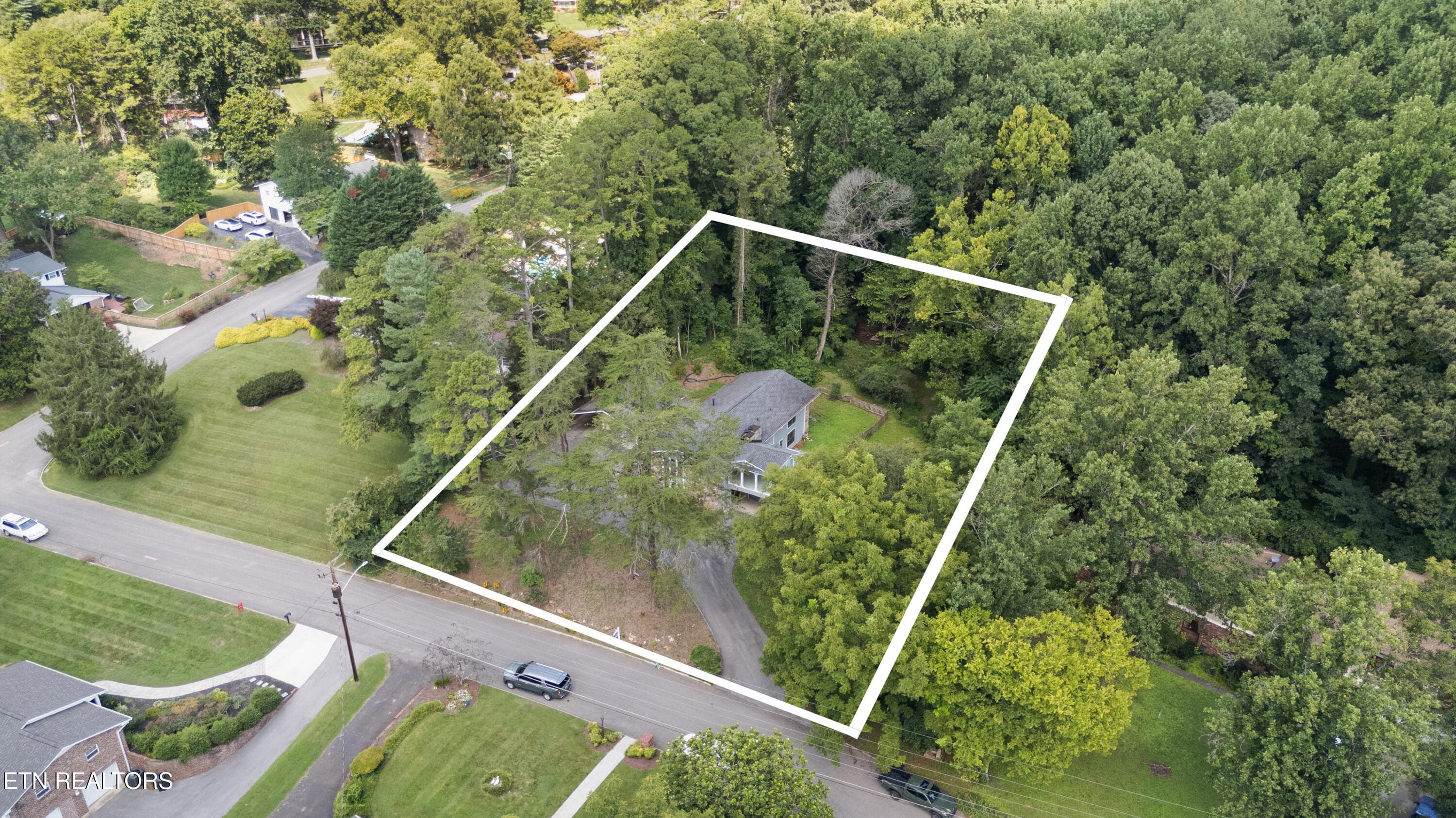 8129 Ainsworth Dr -001 - 8129 NW Ainsworth Drive, Knoxville, TN 37909, Knoxville