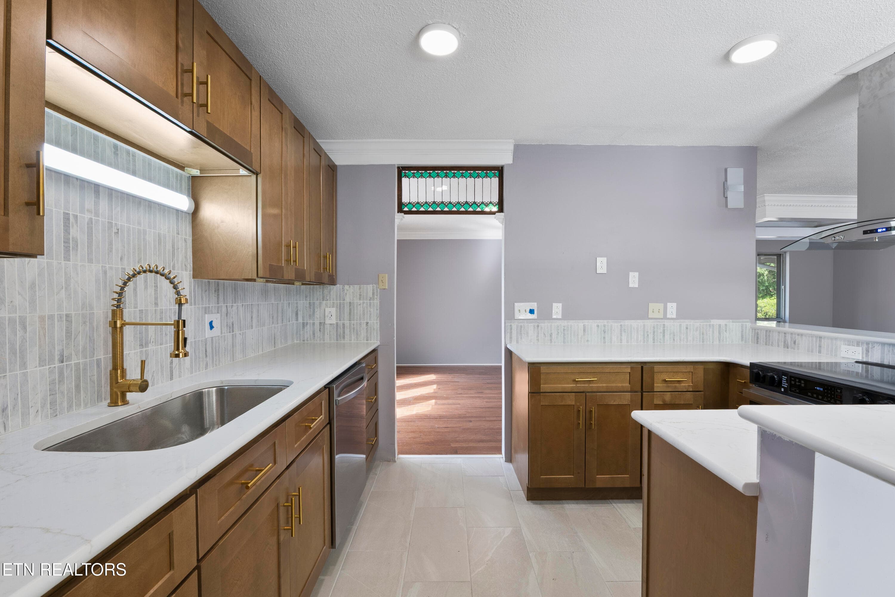 8129 Ainsworth Dr -048 - 8129 NW Ainsworth Drive, Knoxville, TN 37909, Knoxville