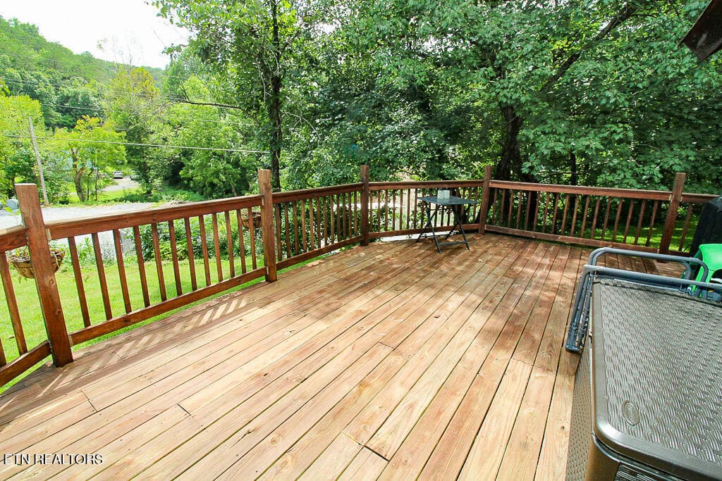 S - 3229 Lost Branch Rd, Sevierville, TN 37862
