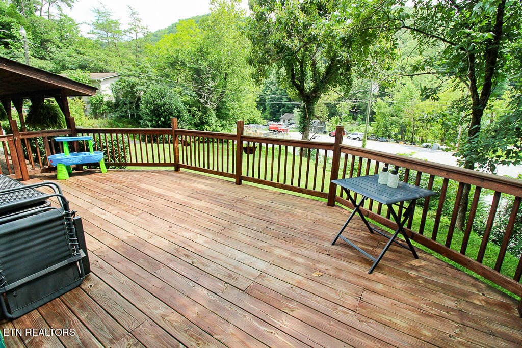 R - 3229 Lost Branch Rd, Sevierville, TN 37862