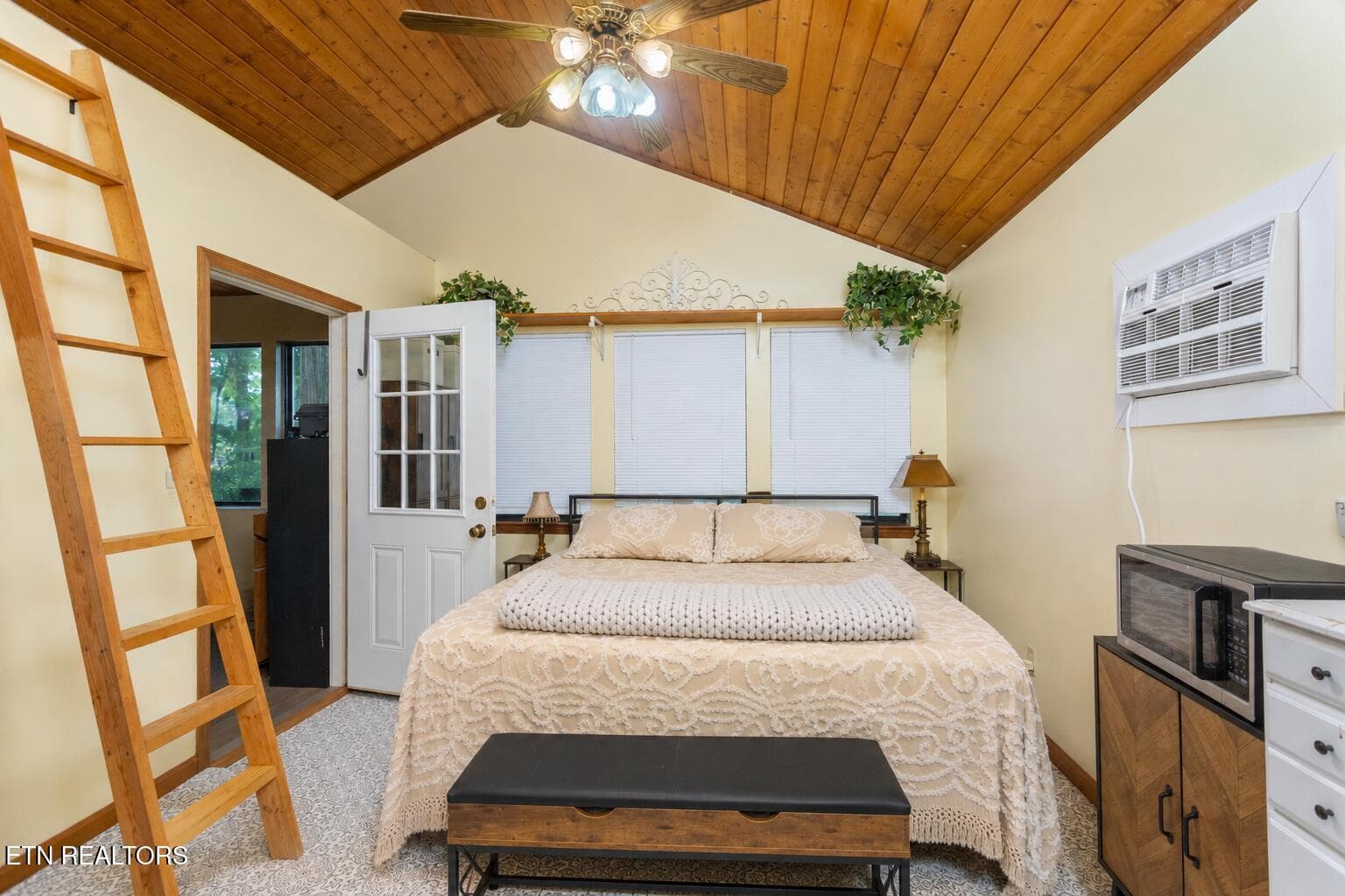 Guest cottage - 579 Dogwood Lane, Spring City, TN 37381, Spring City