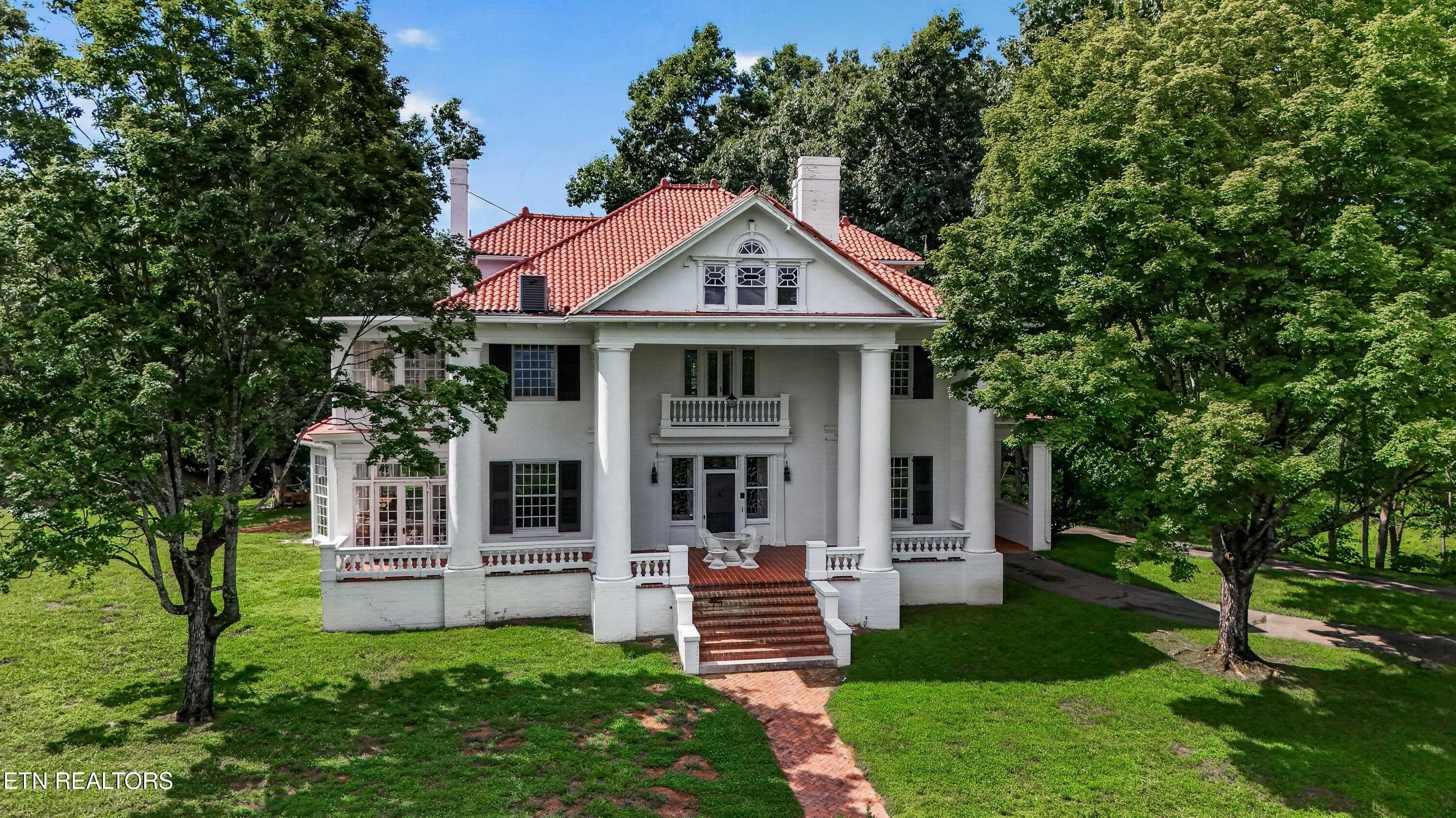 DJI_20260803163832_0005_D - 412 S Main St, Greeneville, TN 37743