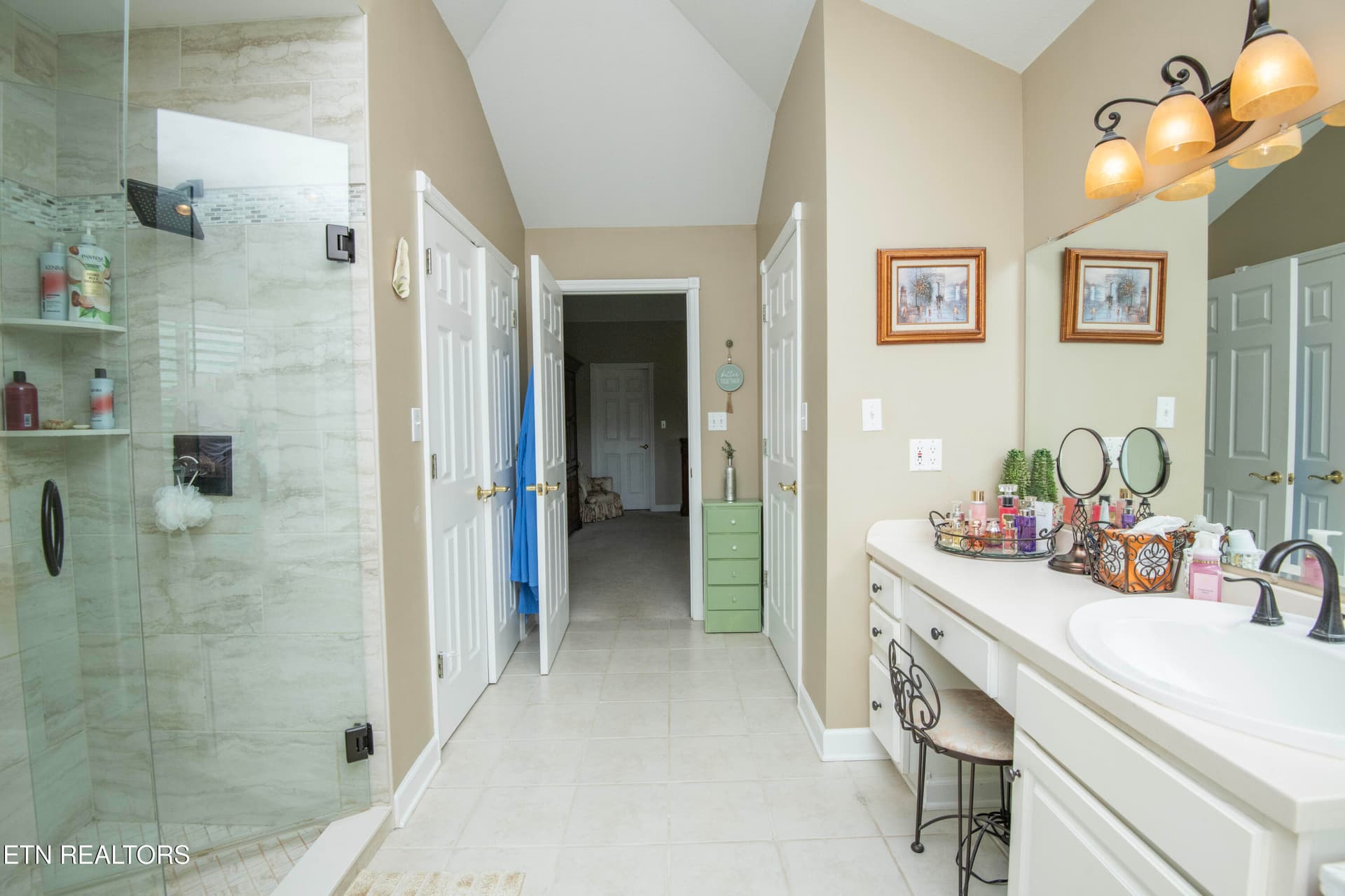 master bath 2 - 5321 Endicott Ridge Lane, Knoxville, TN 37918