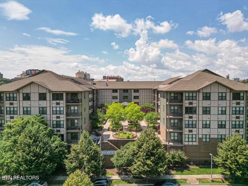 445 W Blount Ave 303, Knoxville, TN 37920