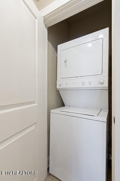 016--SMALL - 445 W Blount Ave 303, Knoxville, TN 37920, Knoxville