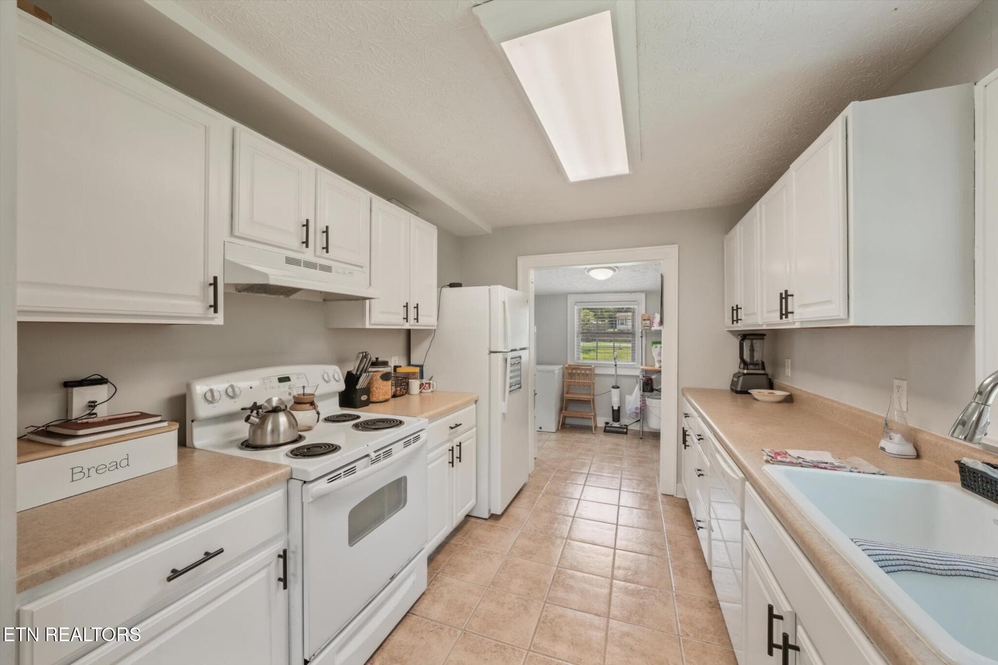 6411-bob-varner-rd-knoxville-tn-galley-k - 6411 Bob Varner Rd, Knoxville, TN 37918