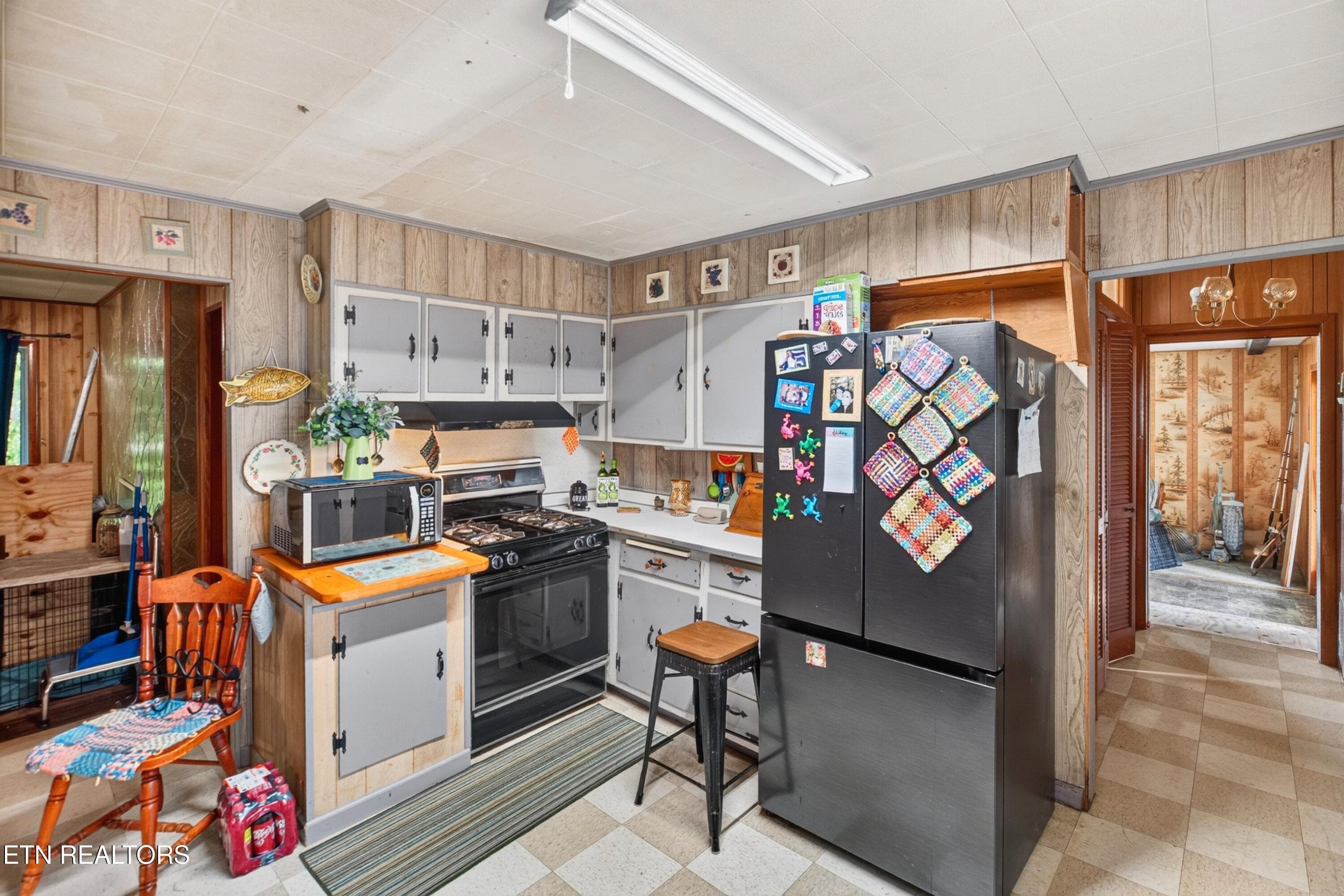 011-126JeffersonStreet-Erwin-TN-37650-SM - 126 Jefferson St, Erwin, TN 37650