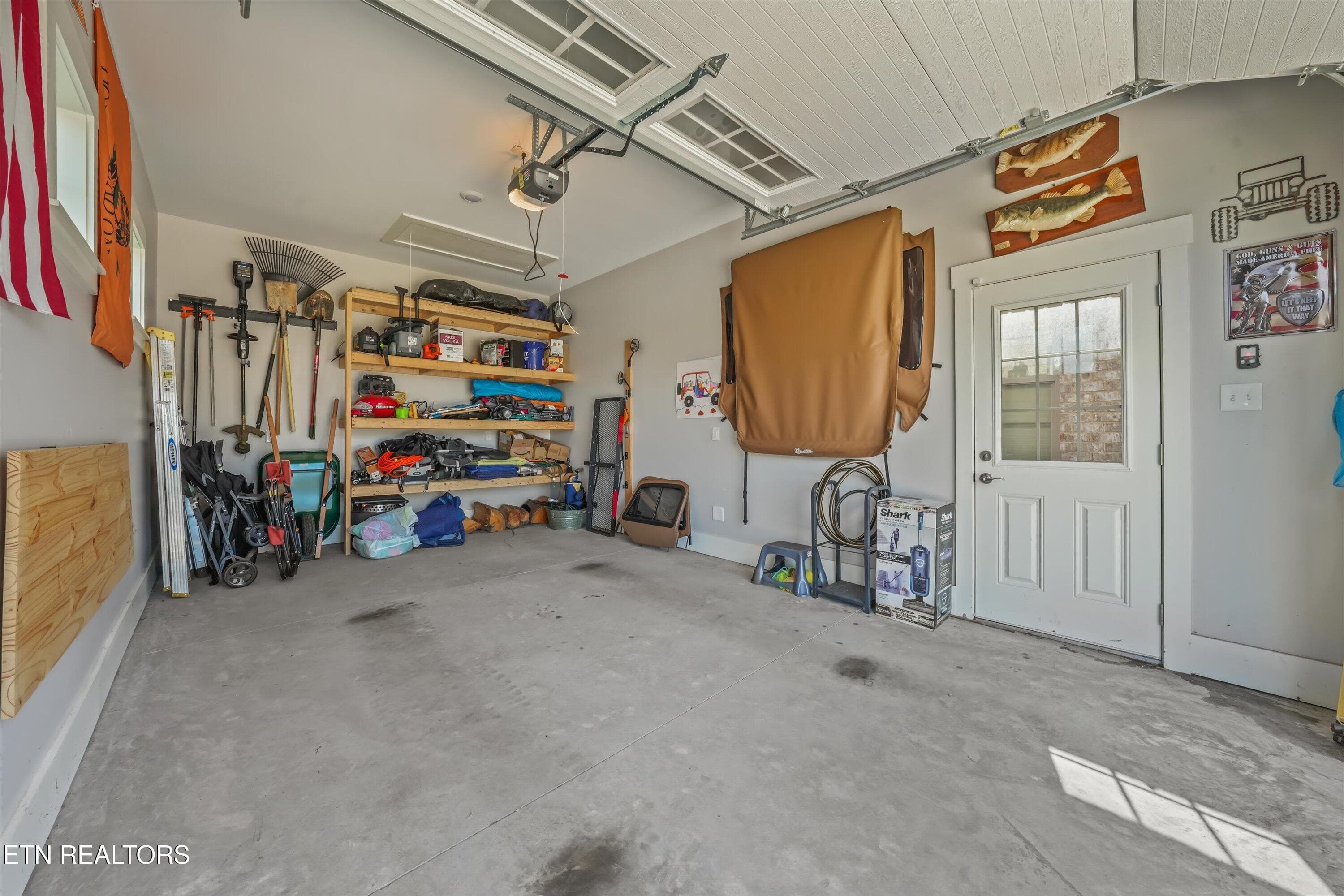 1 car detached garage/workshop - 7703 Madgewood Lane, Knoxville, TN 37909, Knoxville