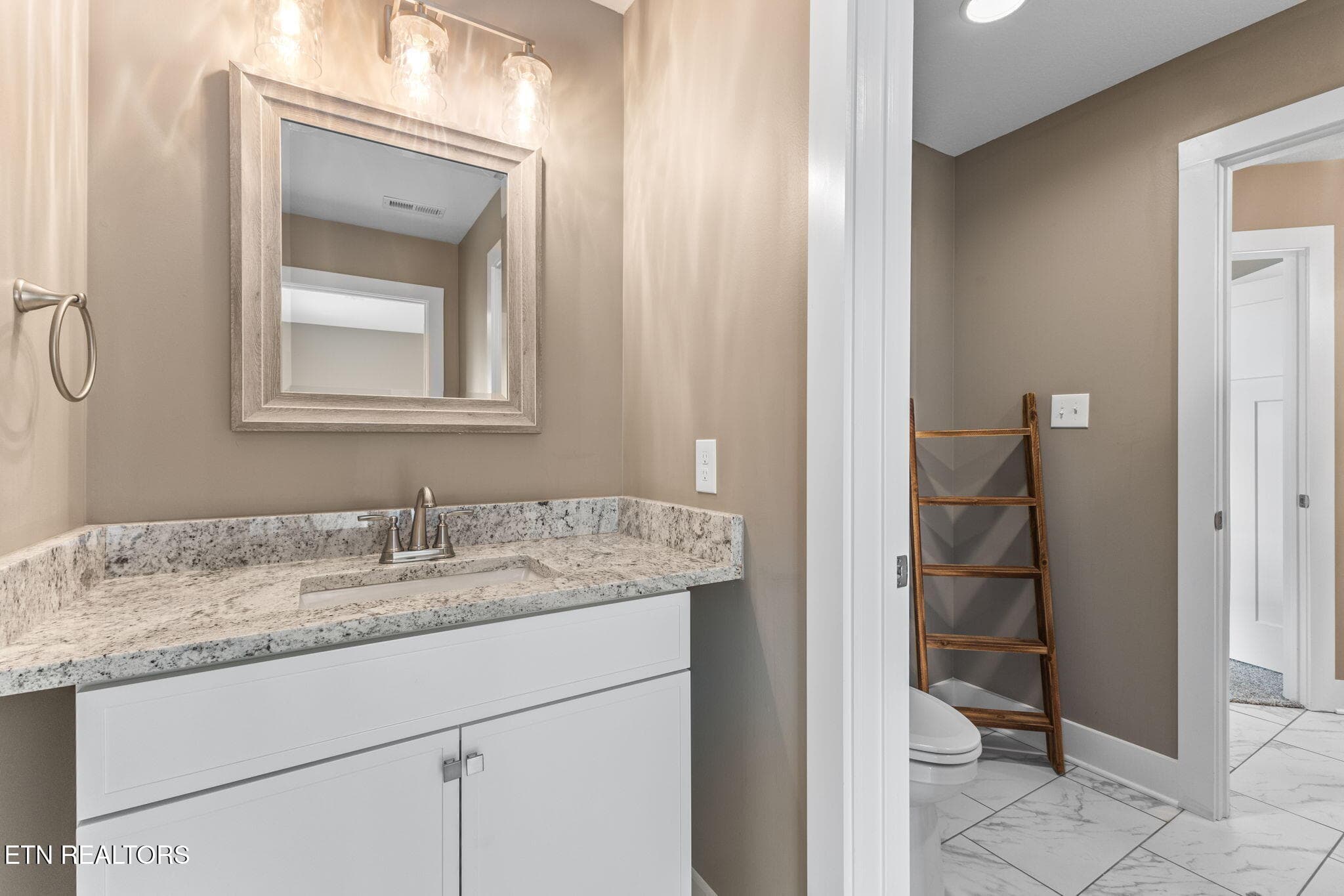 65-web-or-mls-3F1A0625 - 510 Tuxford Lane, Knoxville, TN 37912, Knoxville