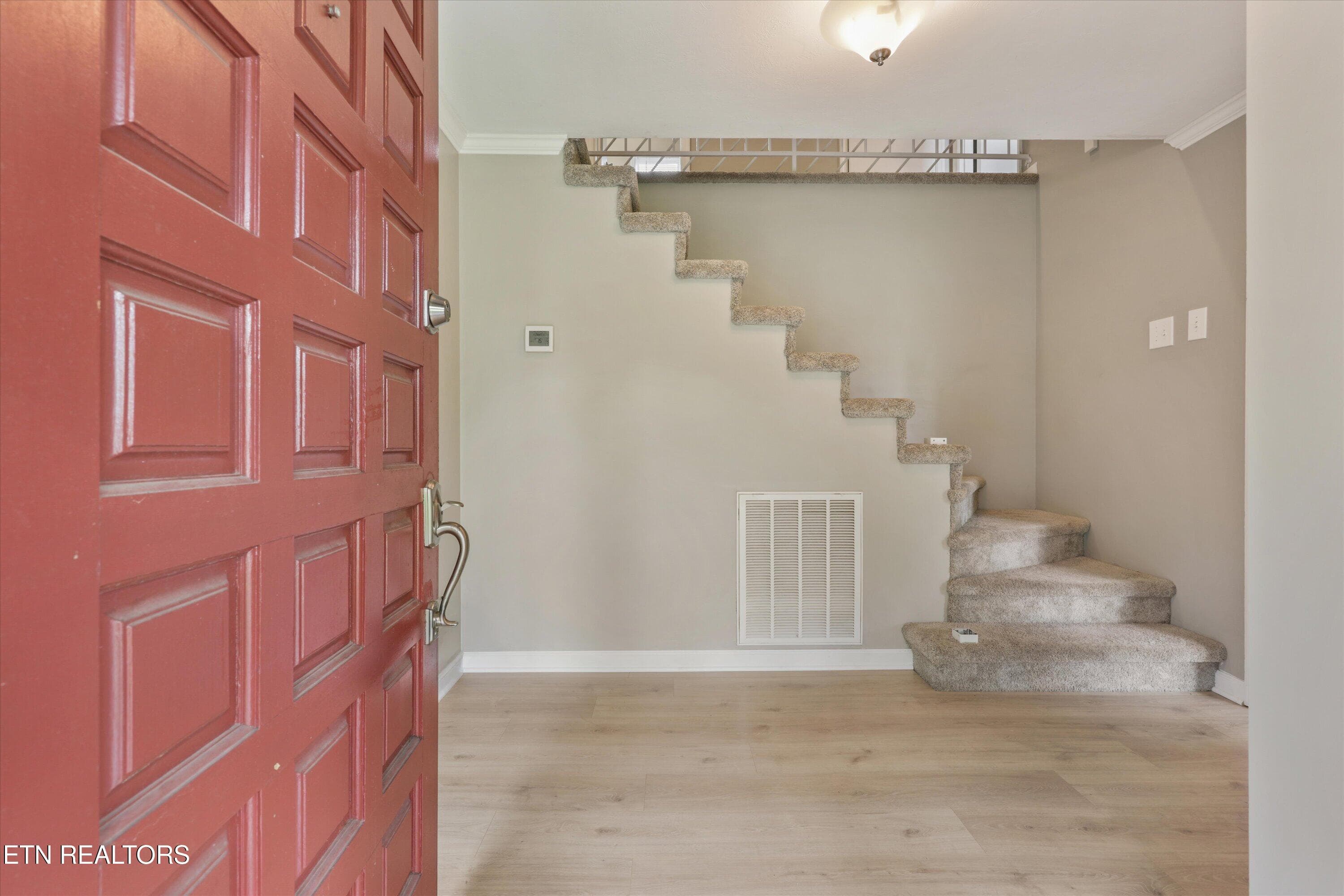 Entry - 604 Laurel Valley Rd, Knoxville, TN 37934, Knoxville