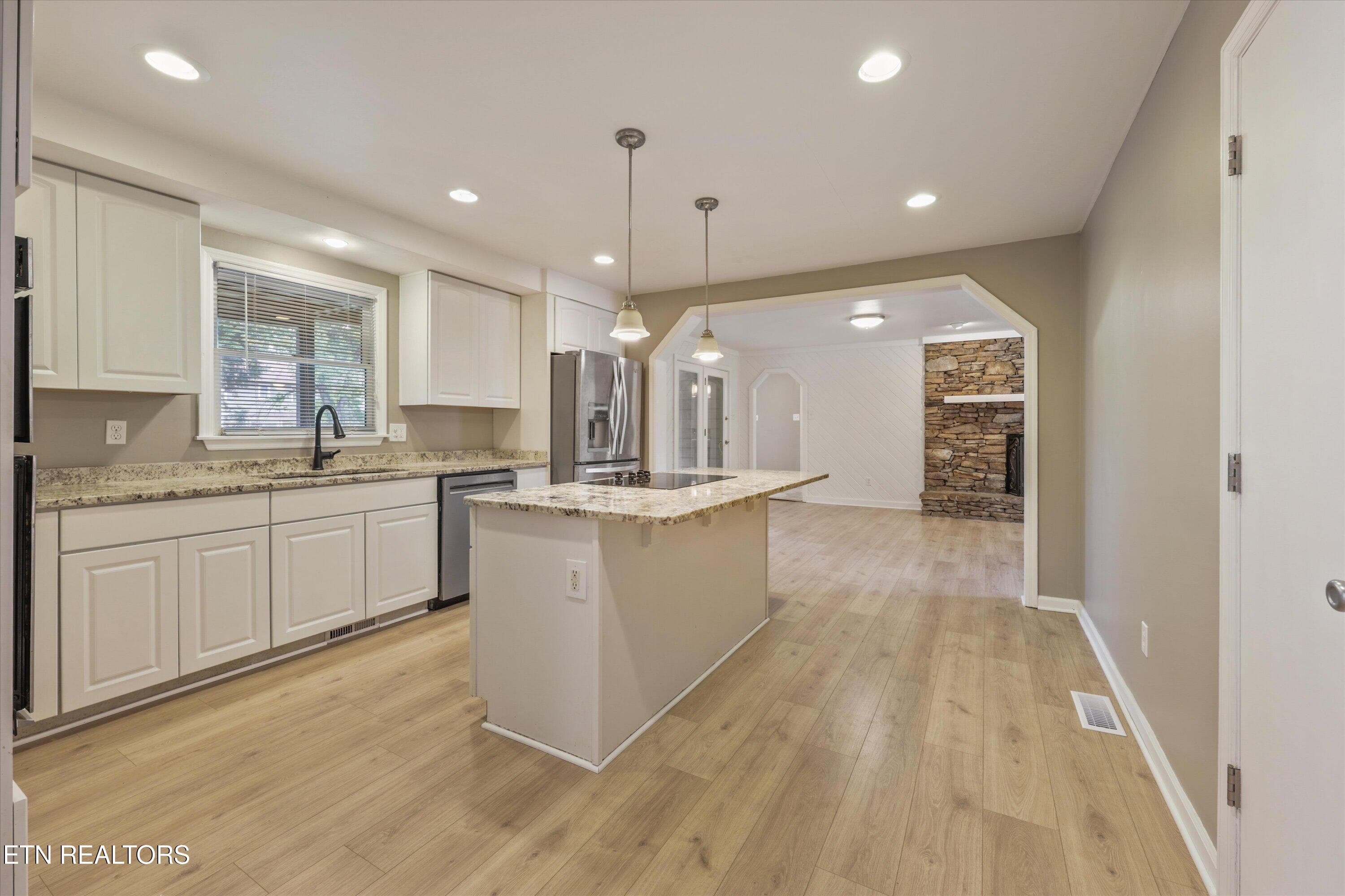 Kitchen - 604 Laurel Valley Rd, Knoxville, TN 37934, Knoxville