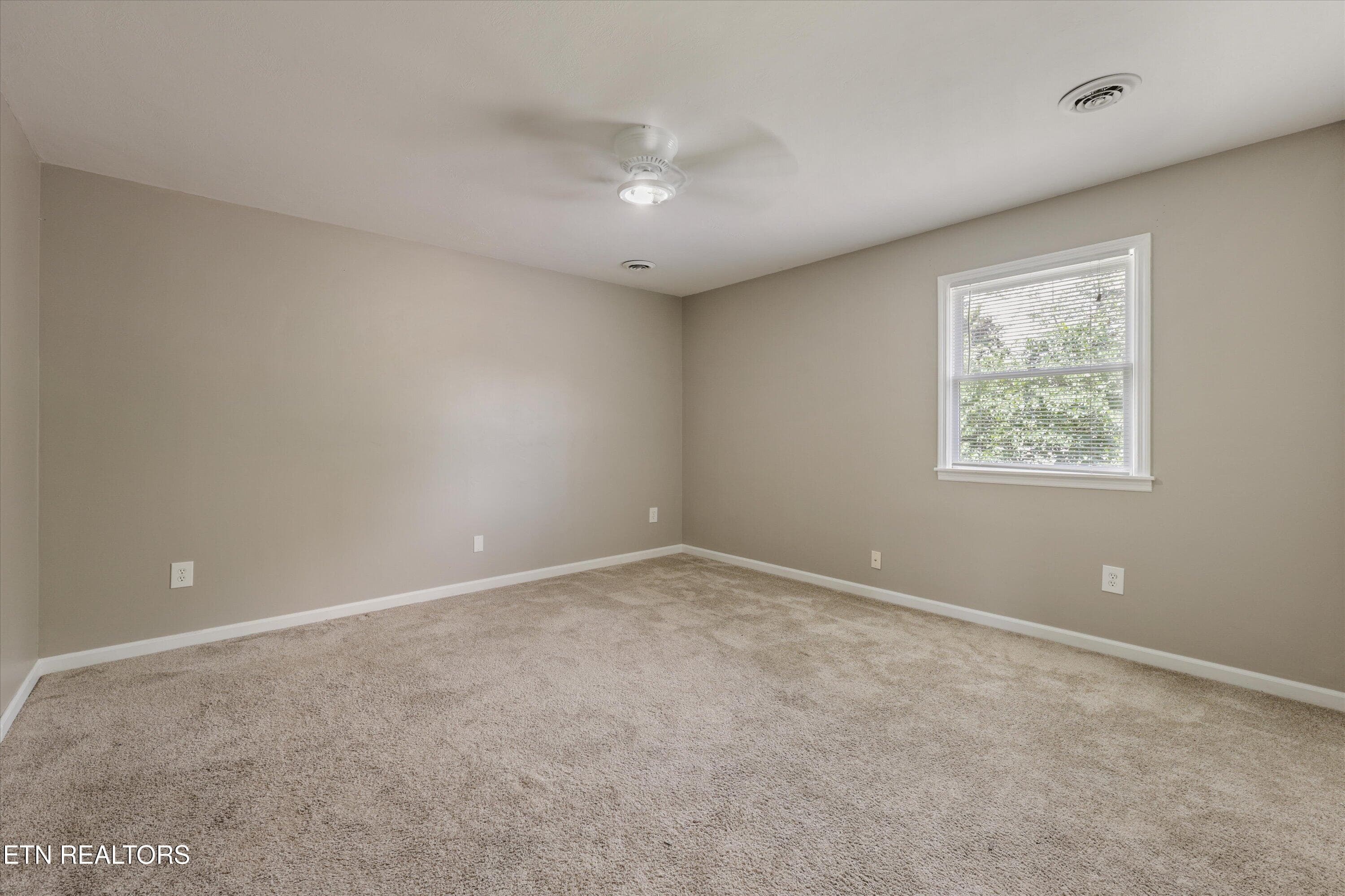 Bedroom 3 - 604 Laurel Valley Rd, Knoxville, TN 37934, Knoxville
