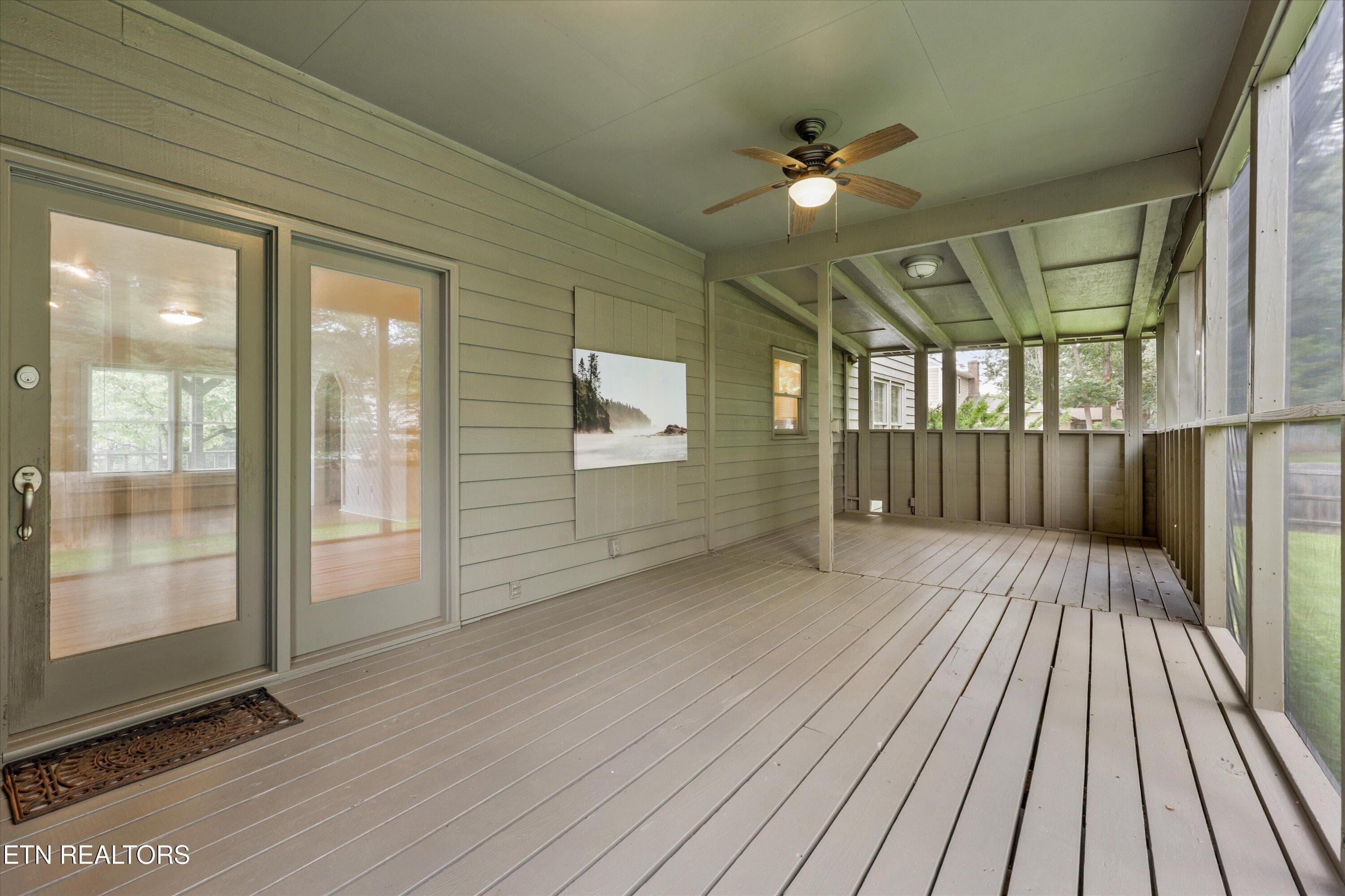 Back Porch - 604 Laurel Valley Rd, Knoxville, TN 37934, Knoxville