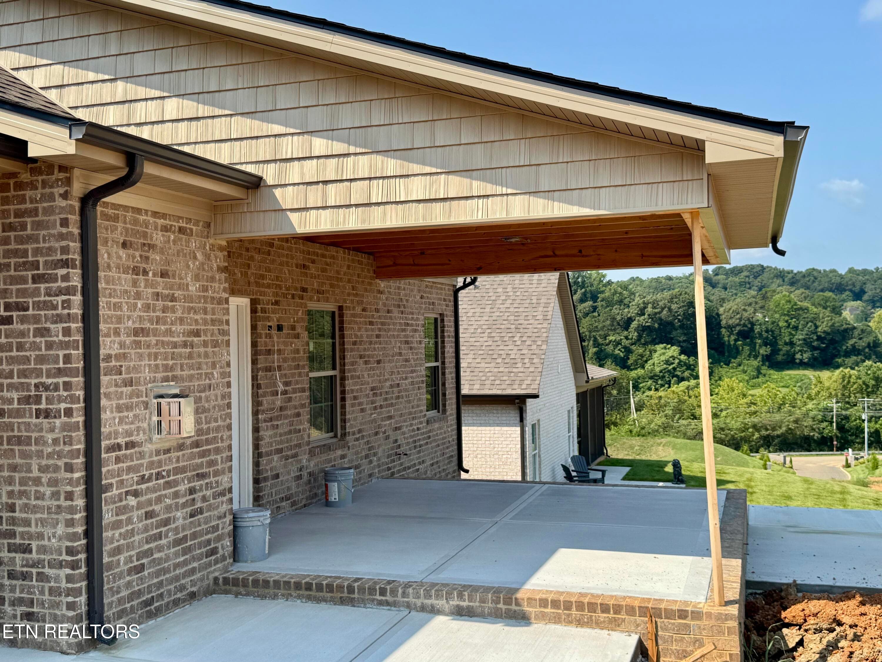 Covered Patio - 9975 Rio Bravo Lane, Knoxville, TN 37922, Knoxville