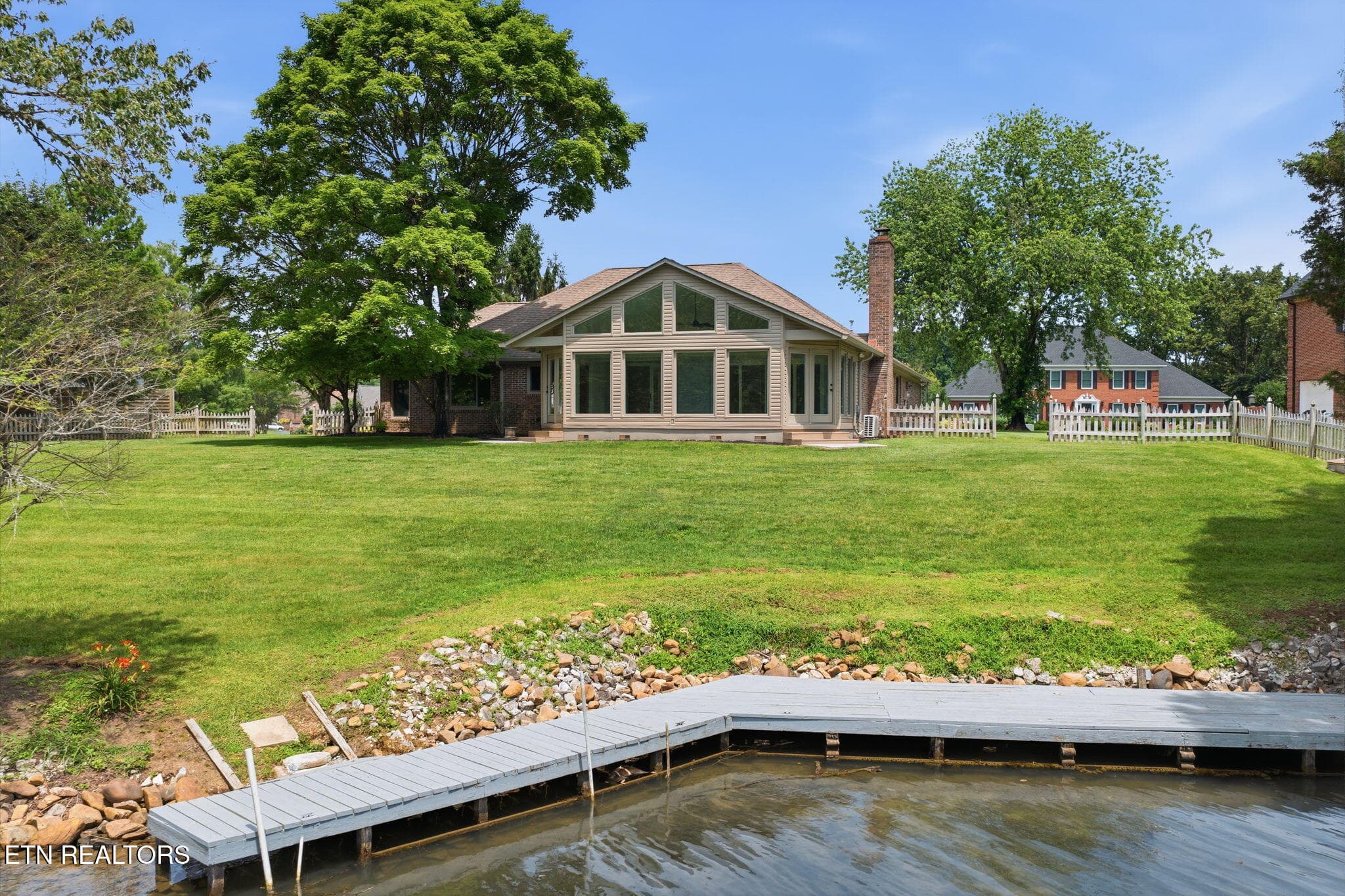58-web-or-mls-DJI_20260605122544_0019_D - 452 Mariner Point Drive, Clinton, TN 37716