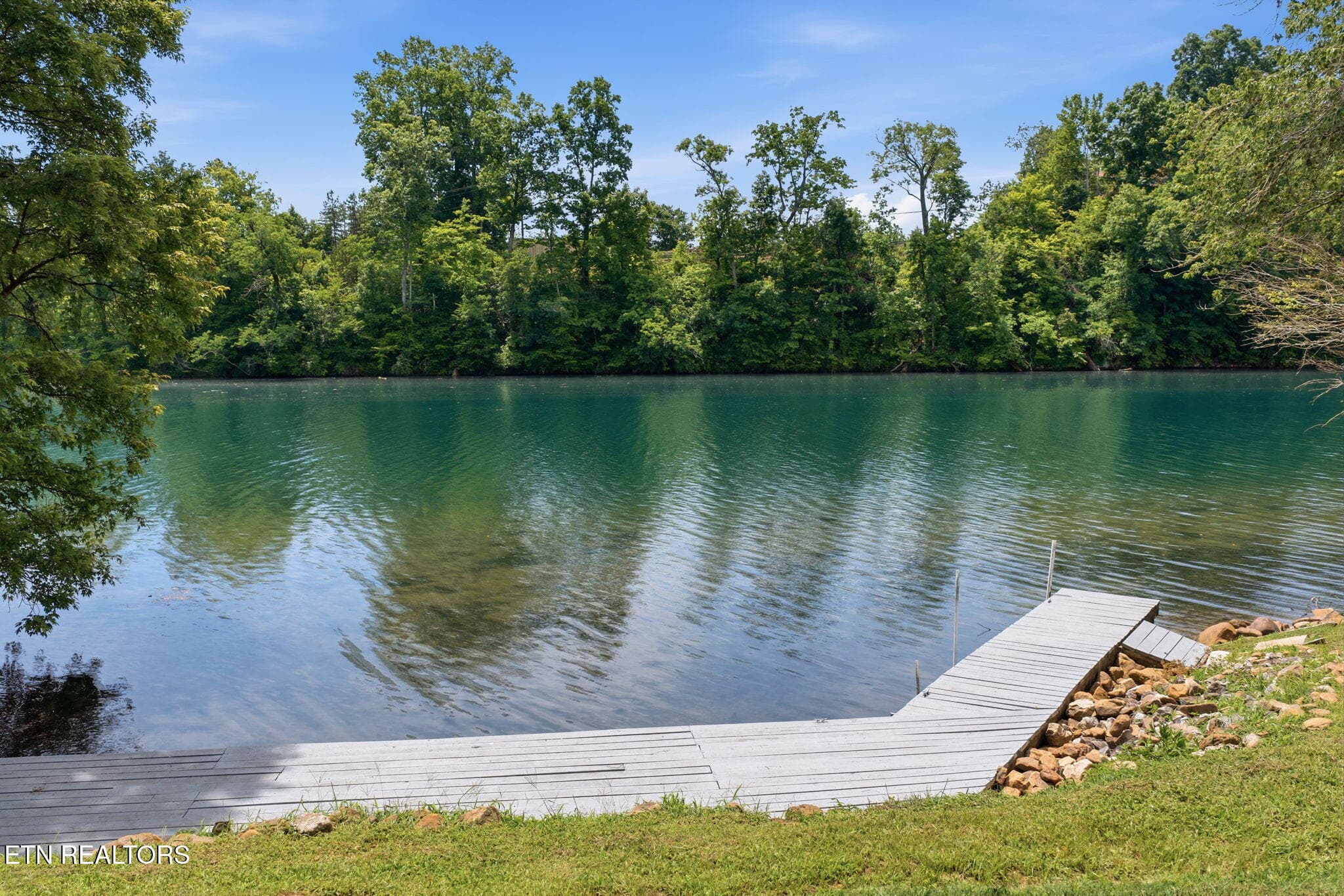 59-web-or-mls-DJI_20260605122557_0024_D - 452 Mariner Point Drive, Clinton, TN 37716