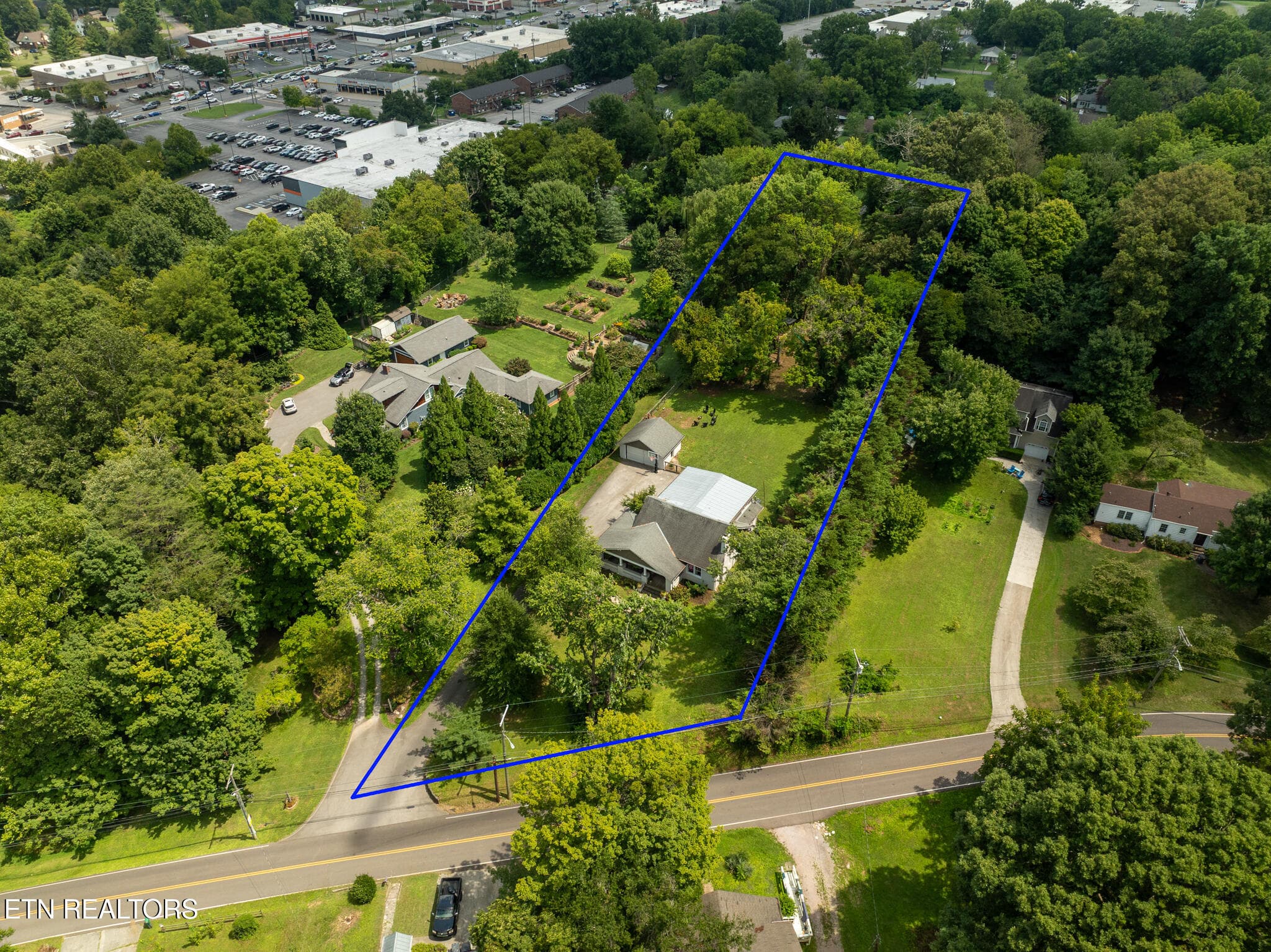 untitled-55 - 2516 Maple Drive, Knoxville, TN 37918, Knoxville