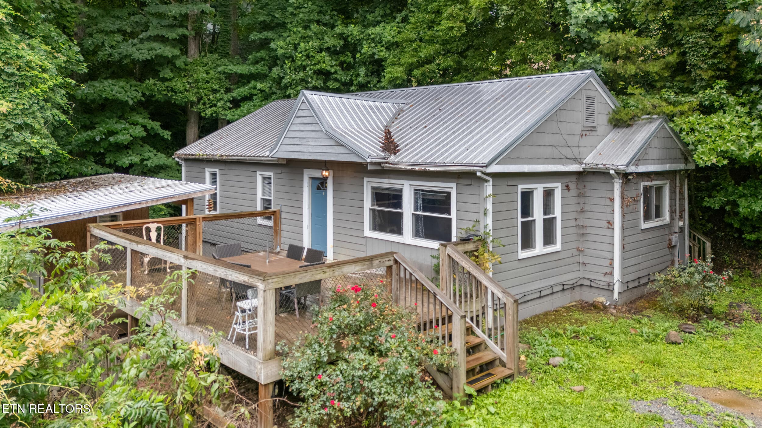 325 Elbow Lane, Gatlinburg, TN 37738