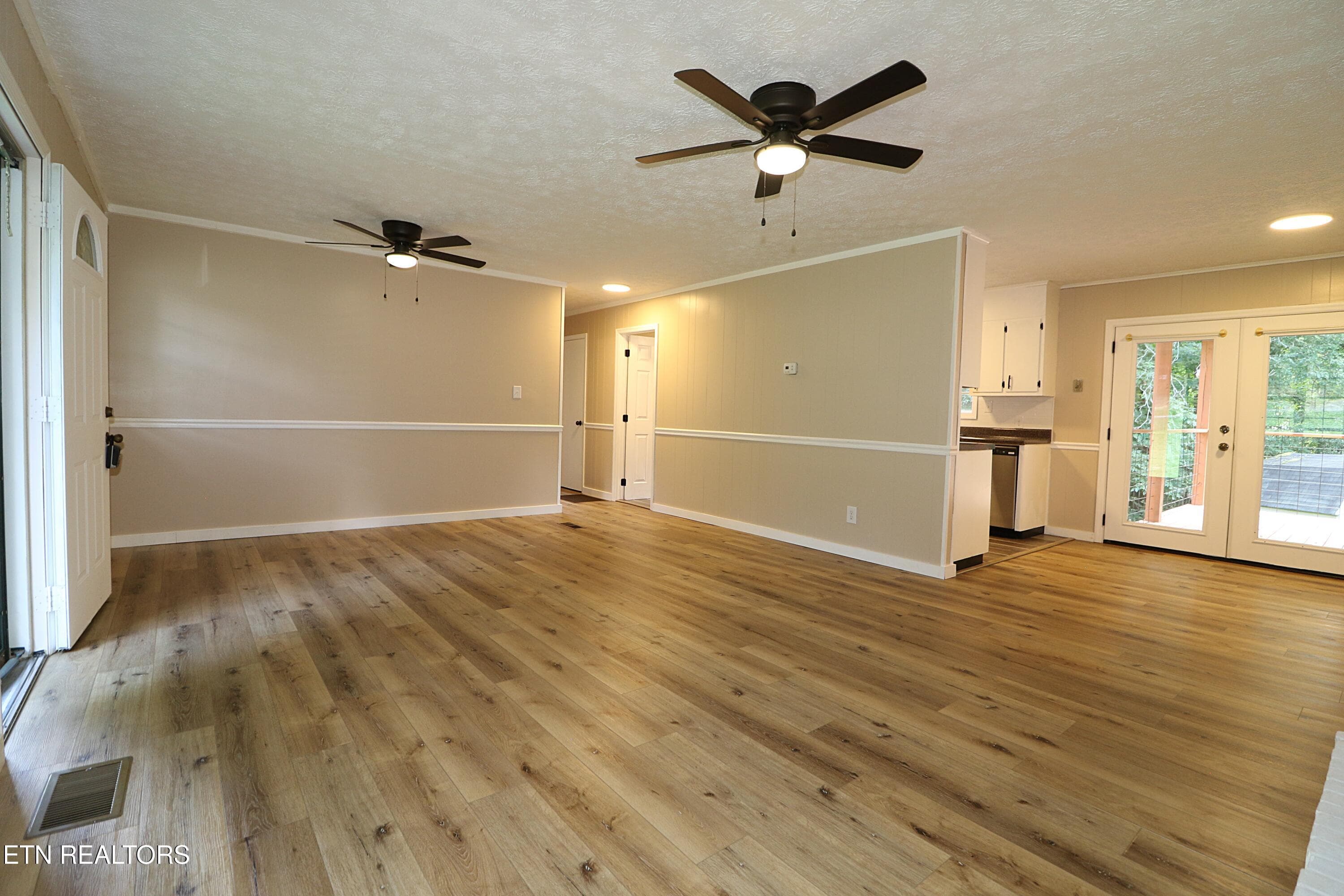 094A3888 - 209 Coffee Drive, Helenwood, TN 37755