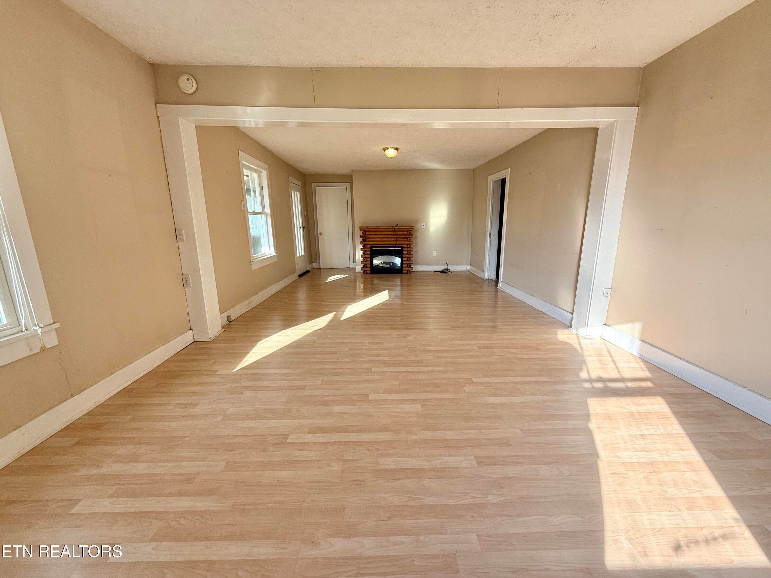 E989D892-5D6E-4A9D-A331-6282870B5852_1_2 - 8259 Corryton Luttrell Rd, Plainview, TN 37721