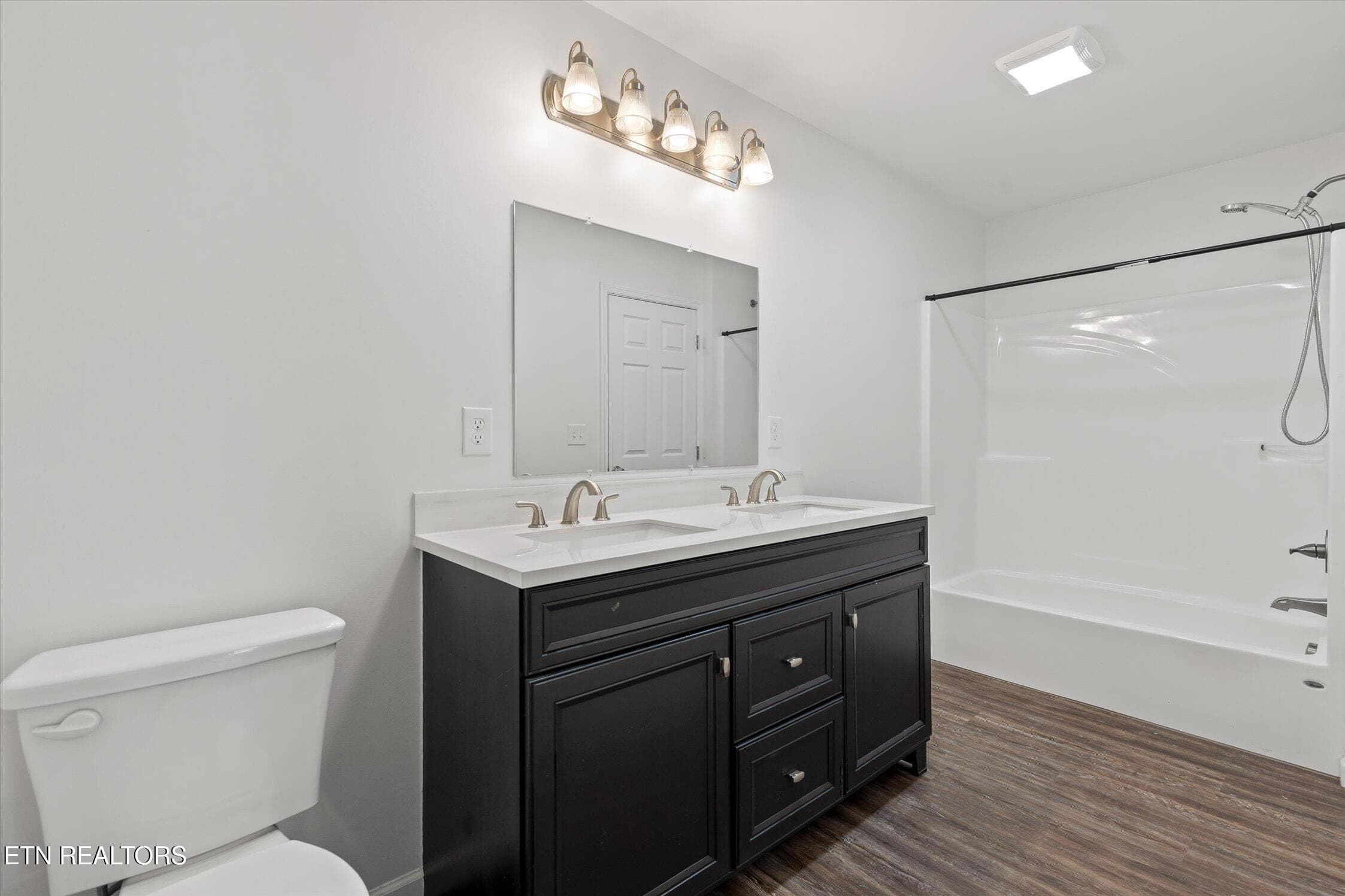27-3915 Meadow-18 - 3915 Meadow Lane, Chattanooga, TN 37406, Chattanooga