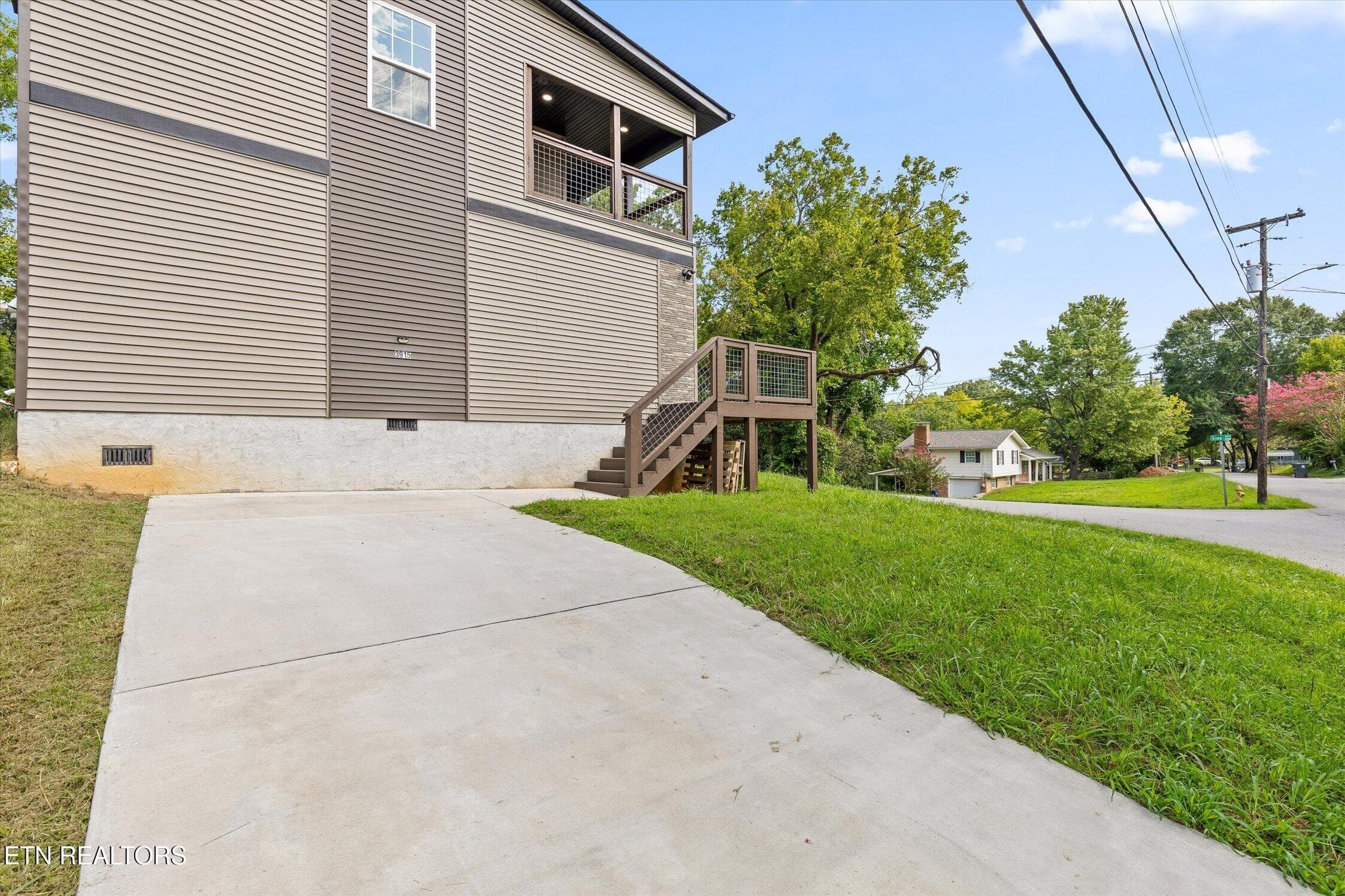 06-3915 Meadow-29 - 3915 Meadow Lane, Chattanooga, TN 37406, Chattanooga