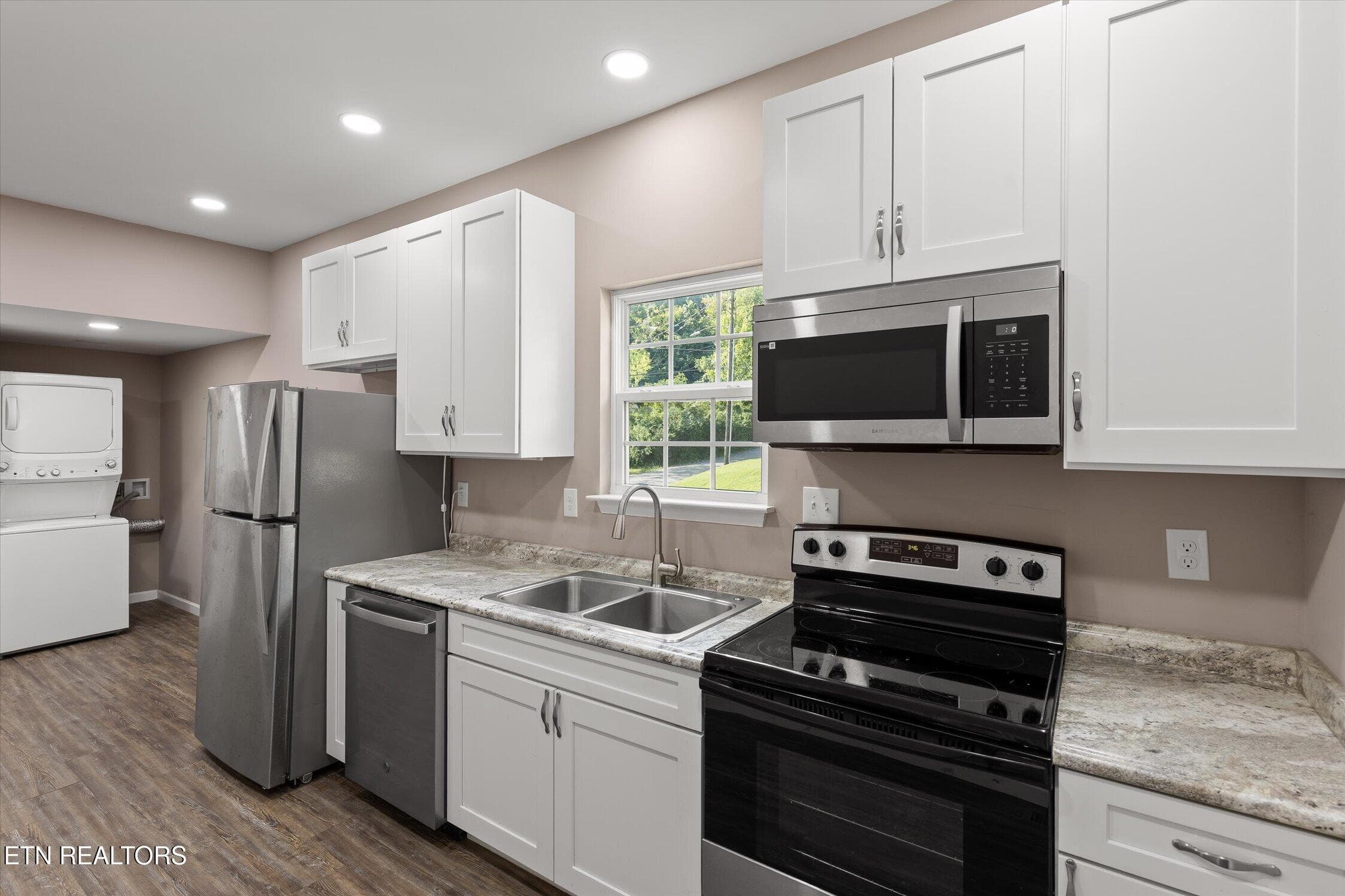 19-3915 Meadow-10 - 3915 Meadow Lane, Chattanooga, TN 37406, Chattanooga