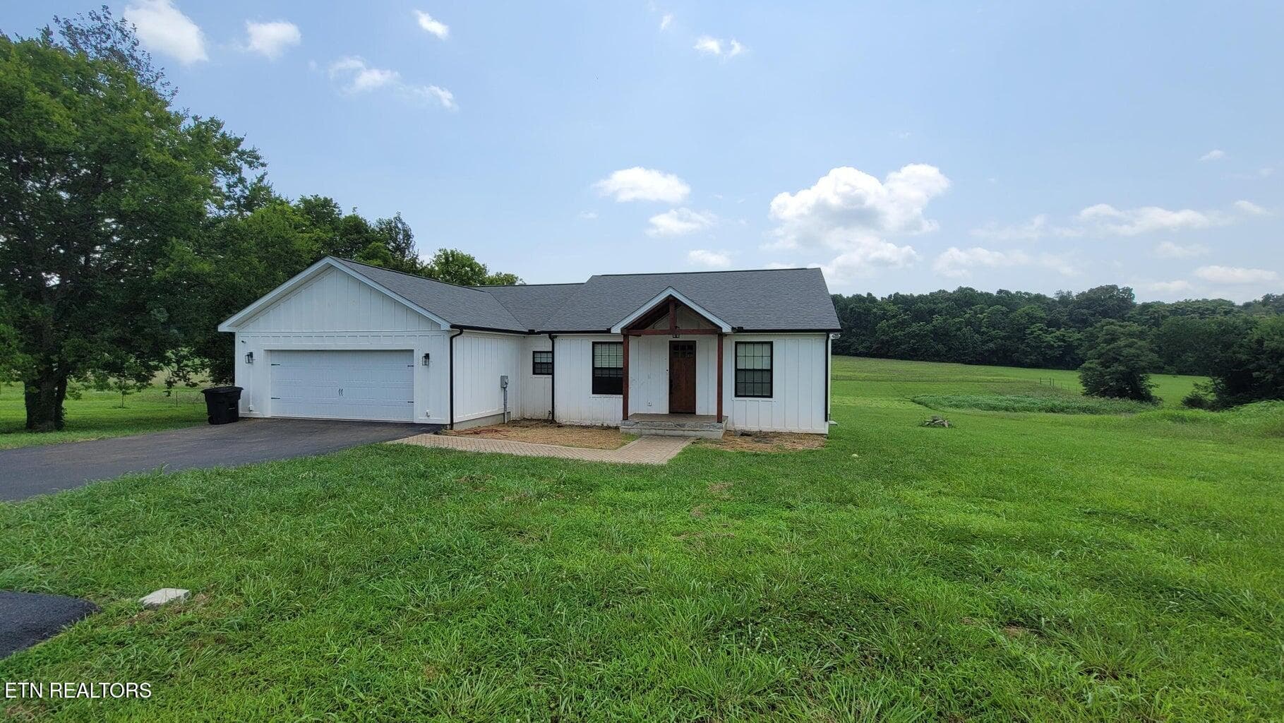 2 - 707 W Old A J Hwy, New Market, TN 37820, New Market