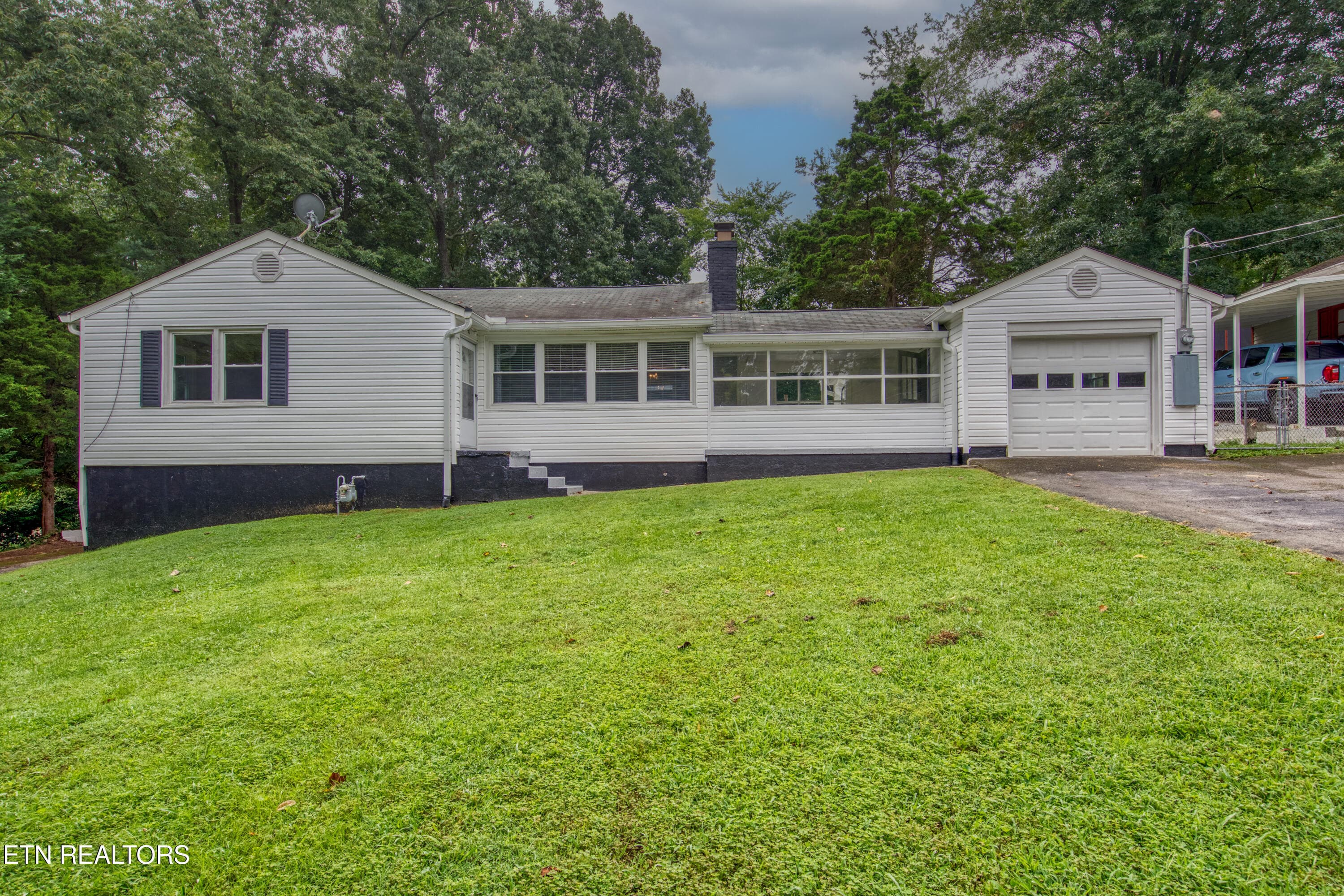 1806 Westchester Drive, Knoxville, TN 37918