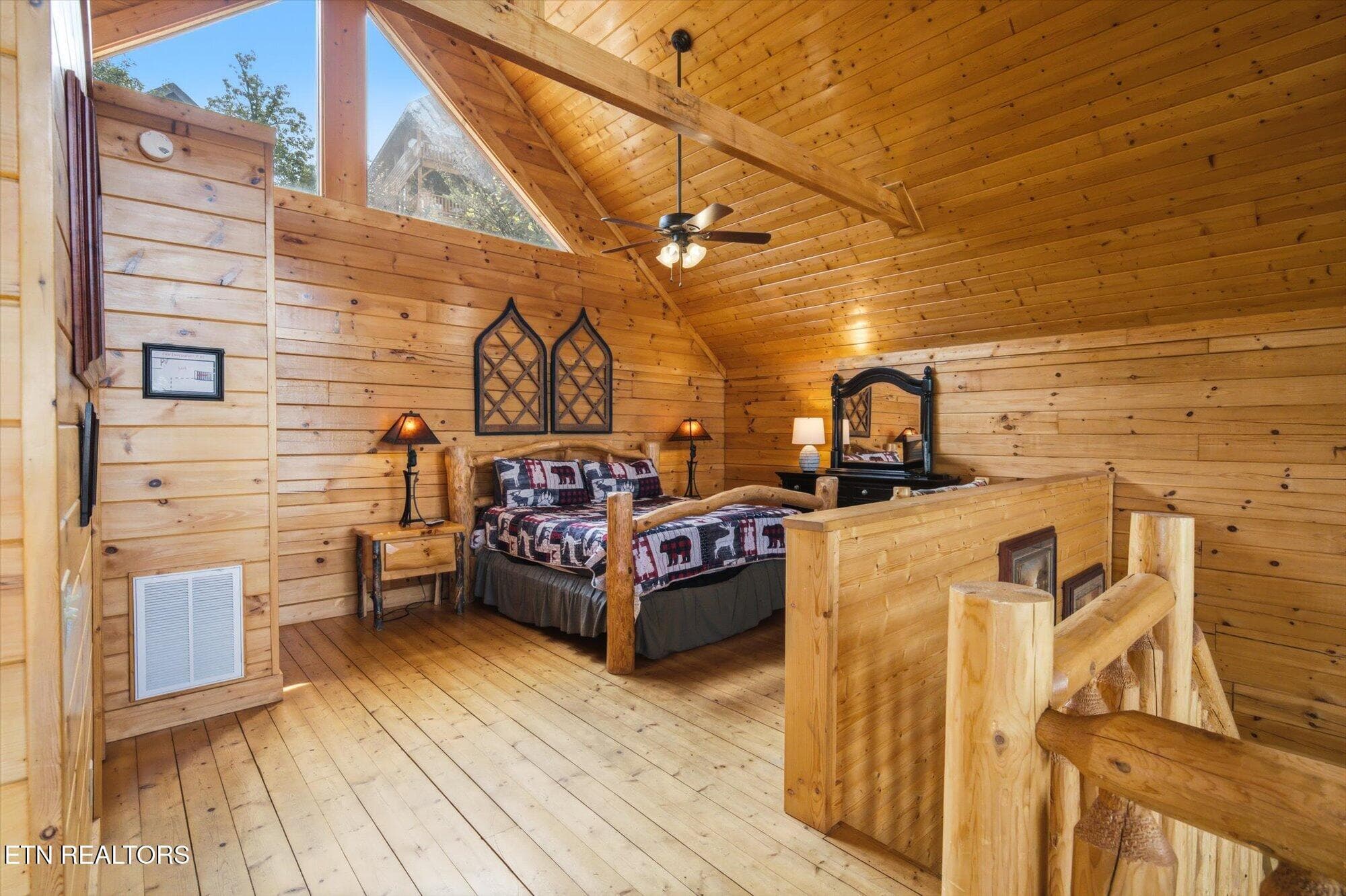 914 Black Bear Cub Way - 914 Black Bear Cub Way, Sevierville, TN 37862