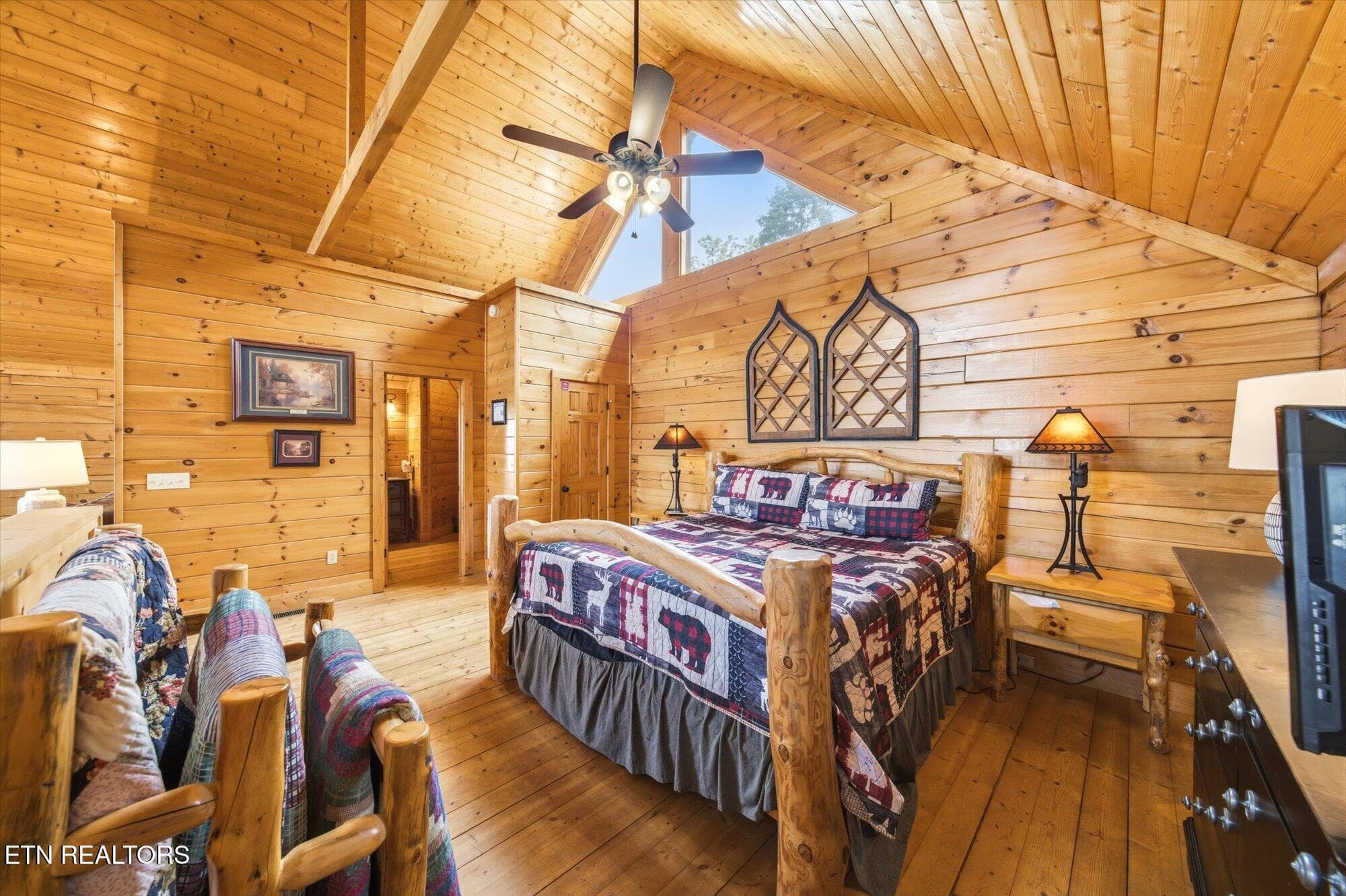 914 Black Bear Cub Way - 914 Black Bear Cub Way, Sevierville, TN 37862