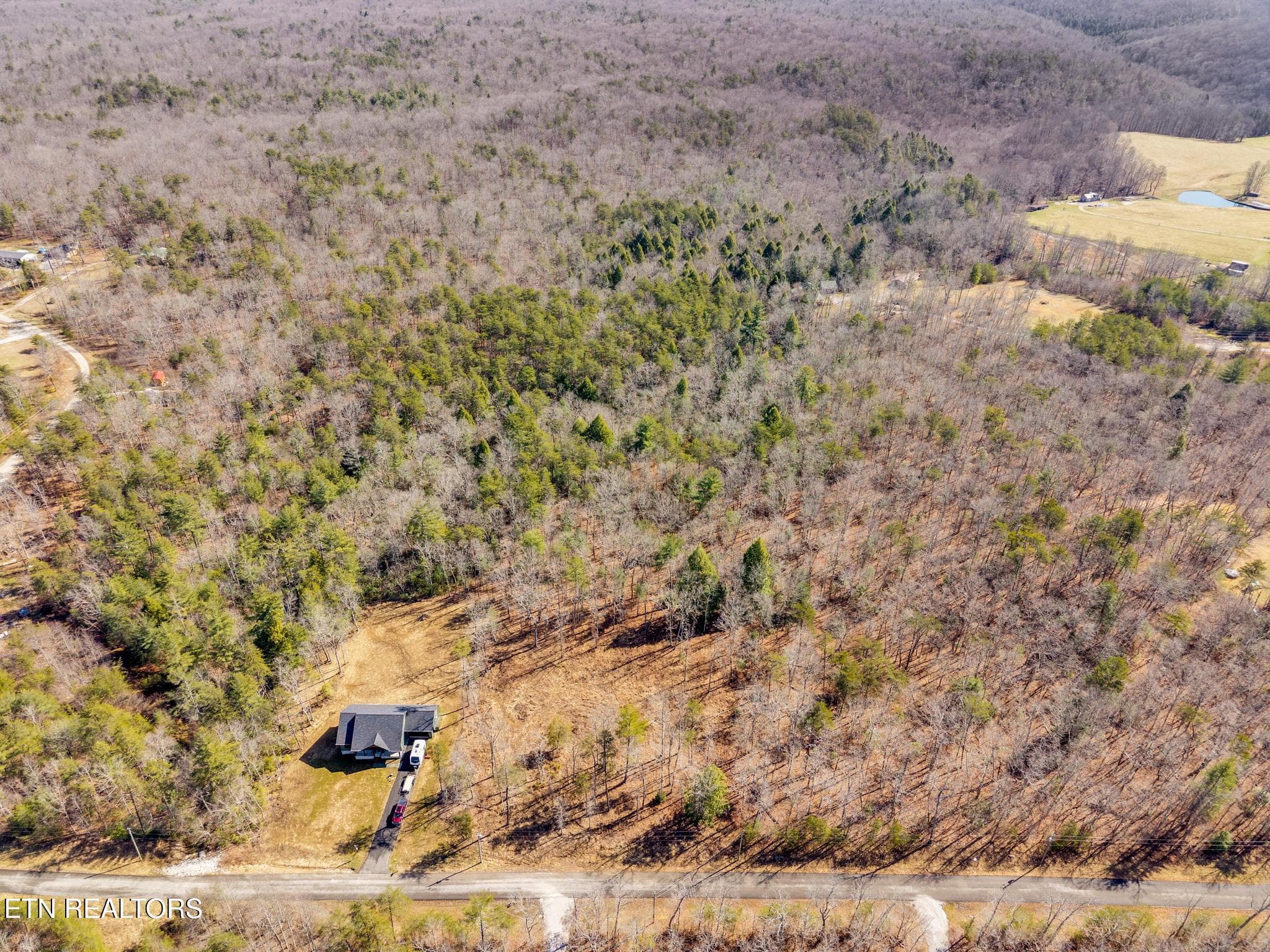 911 Spearhead-8 - 911 Spearhead Circle, Clarkrange, TN 38553