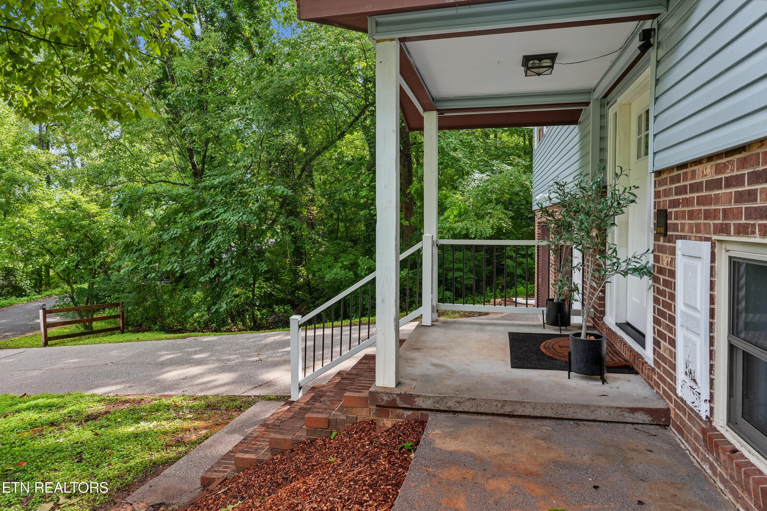 DSC02794-2 - 710 Greenwood Drive, Maryville, TN 37803, Maryville