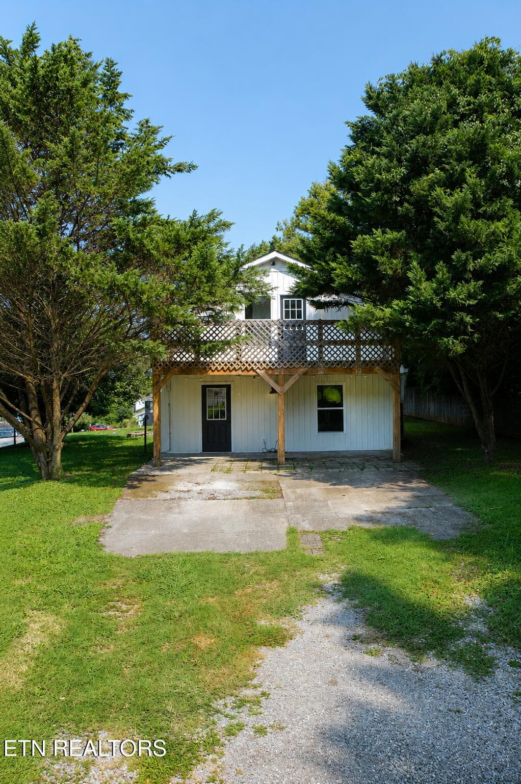 Front2 - 2800 Lay Ave, Knoxville, TN 37914, Knoxville