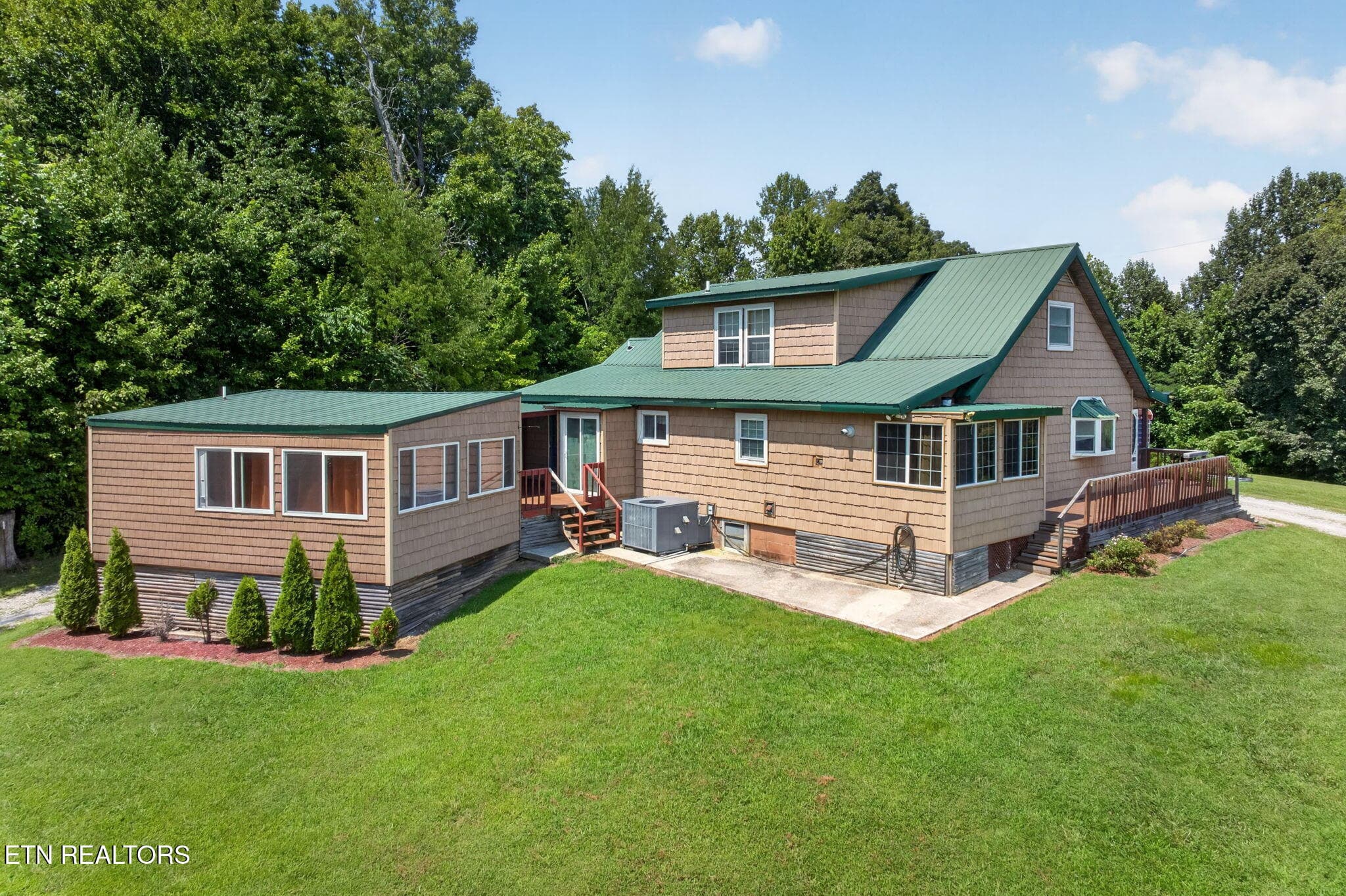 5-web-or-mls-470-wade-rd - 470 Wade Rd, Sparta, TN 38583