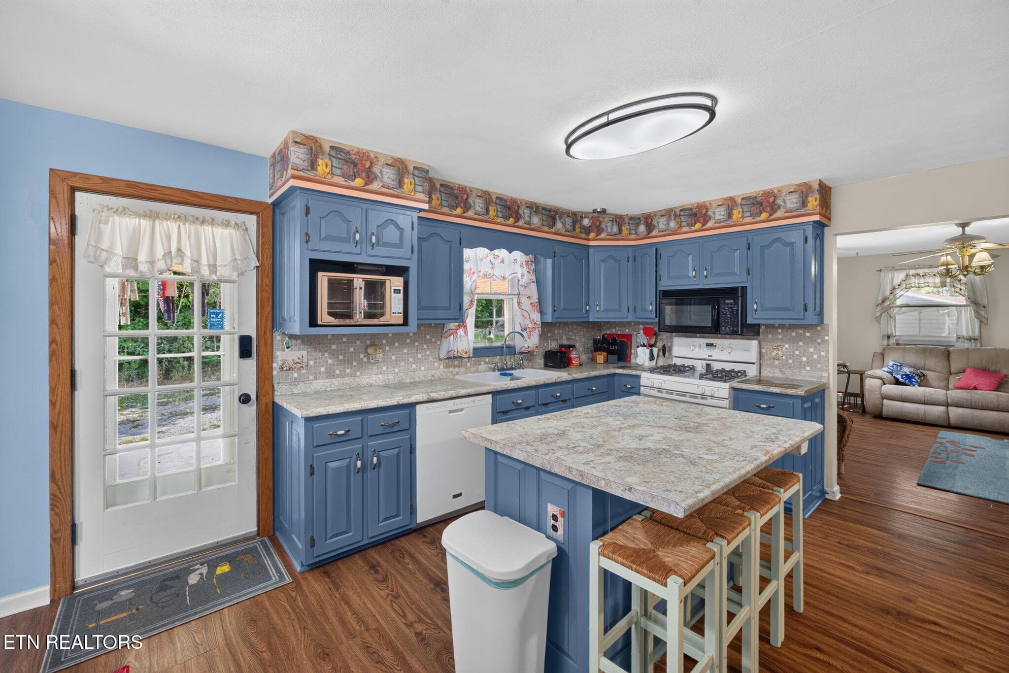 12-web-or-mls-470-wade-rd - 470 Wade Rd, Sparta, TN 38583