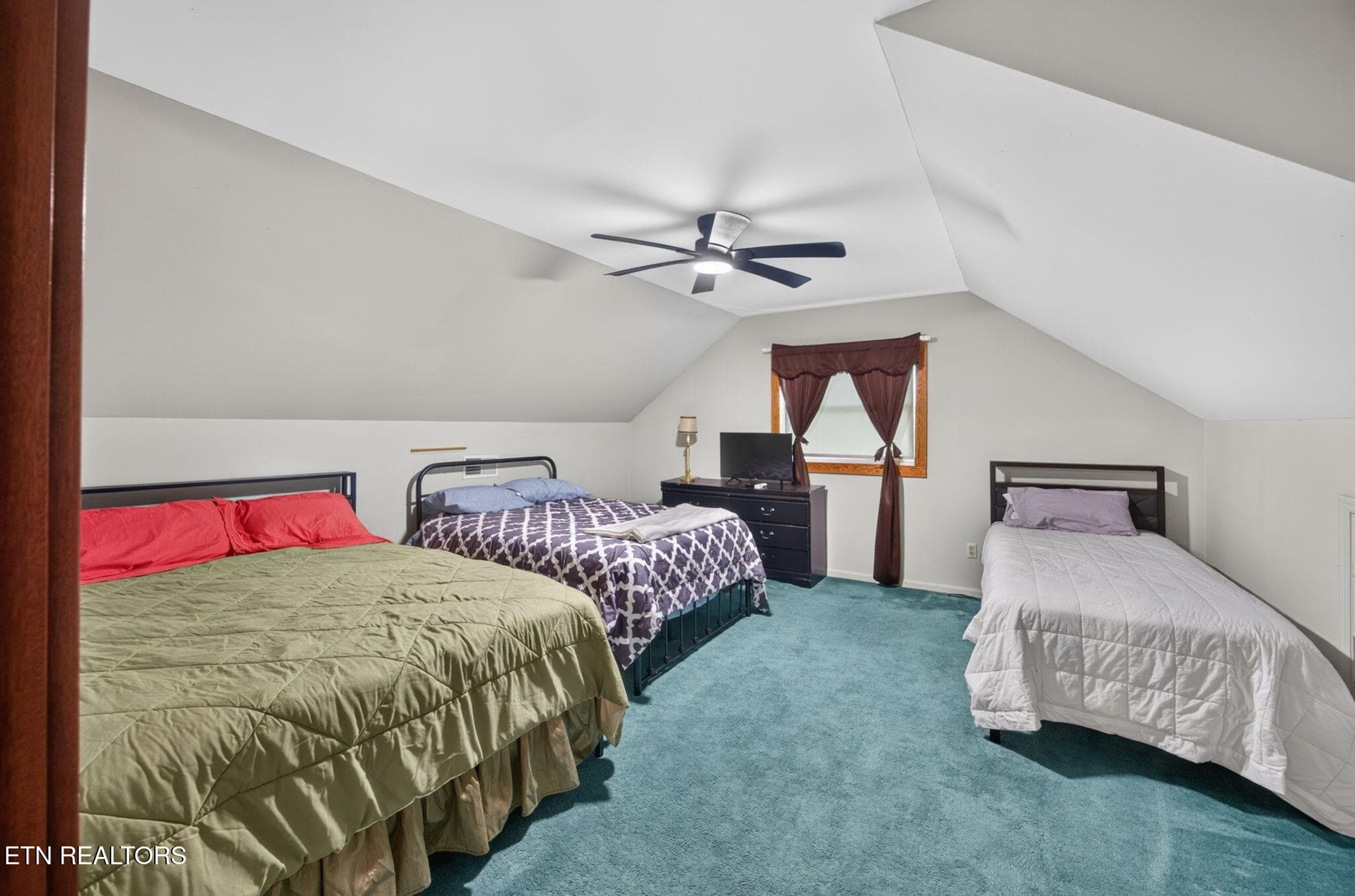 20-web-or-mls-470-wade-rd - 470 Wade Rd, Sparta, TN 38583