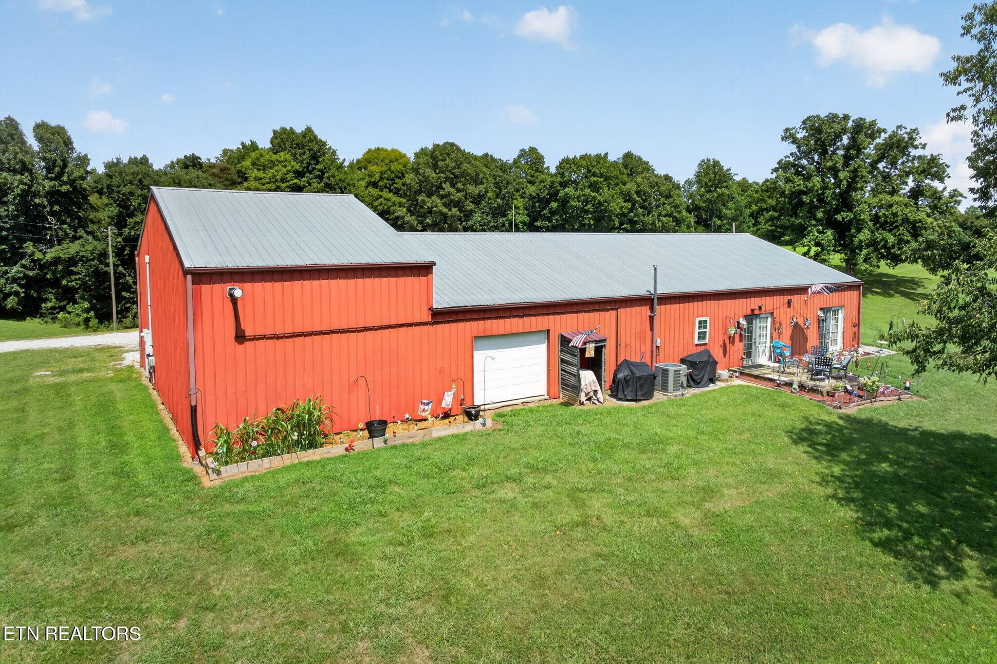 32-web-or-mls-470-wade-rd - 470 Wade Rd, Sparta, TN 38583